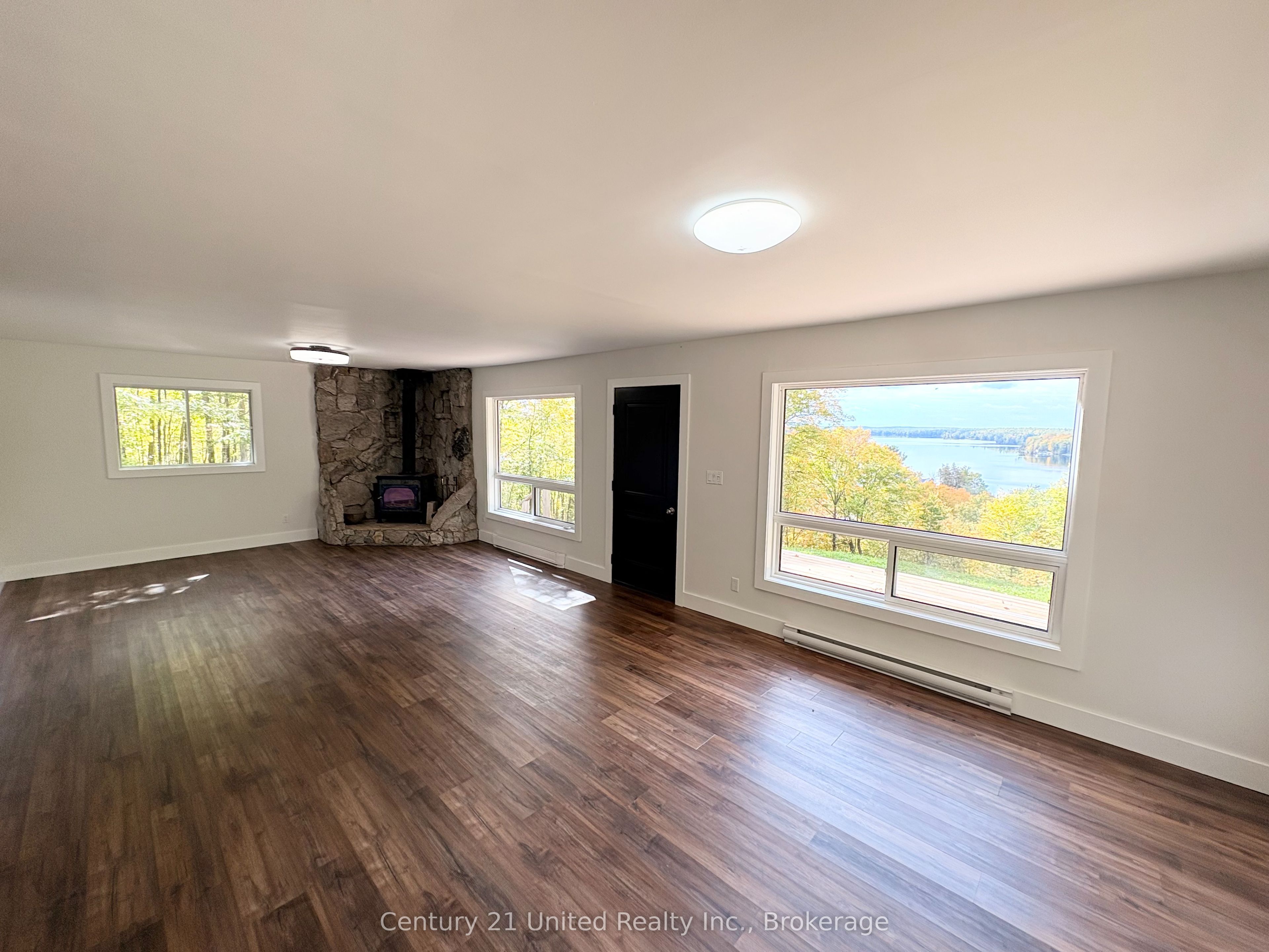 1282 Vansickle Road Property Photo 14