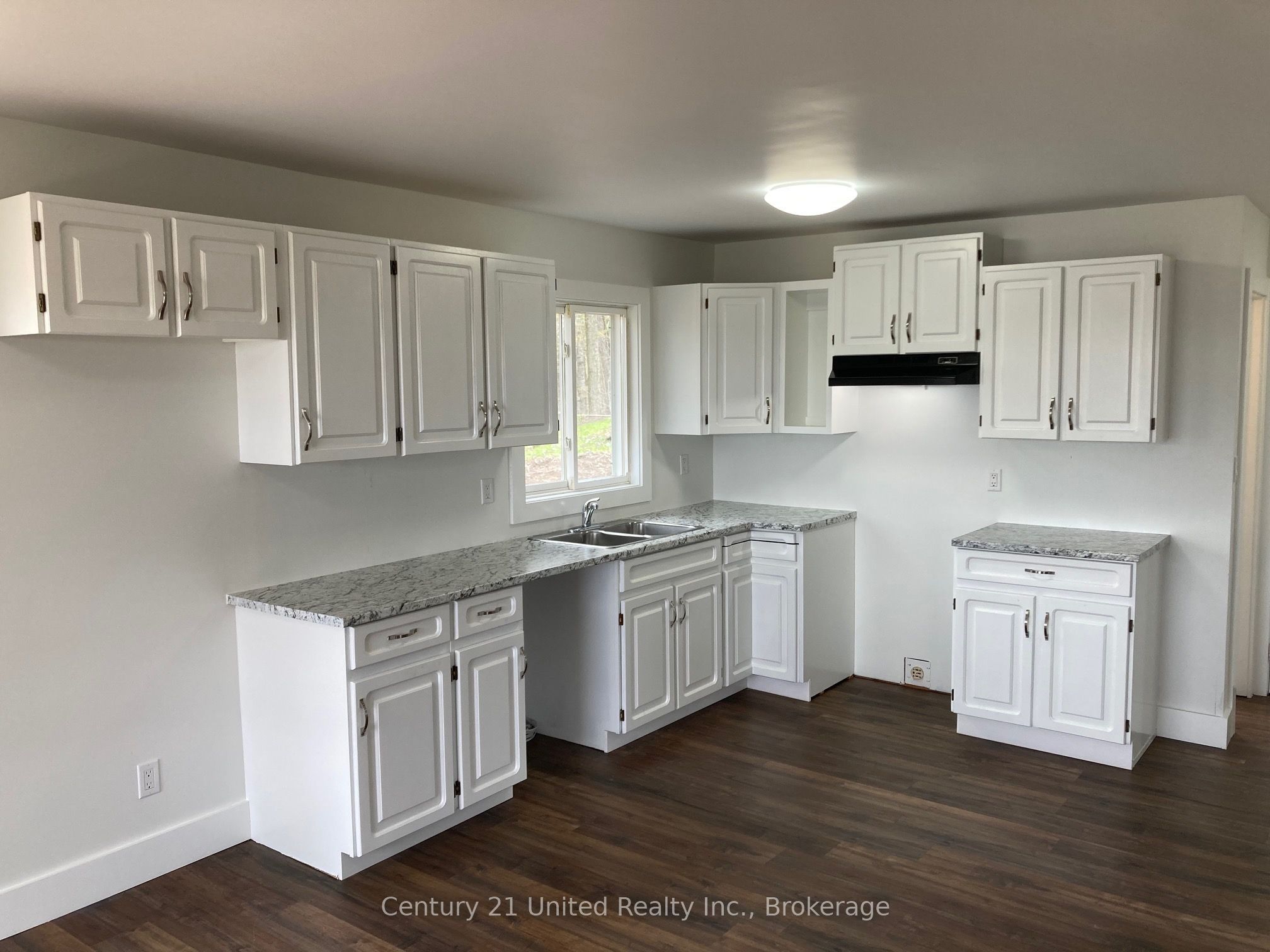 1282 Vansickle Road Property Photo 20