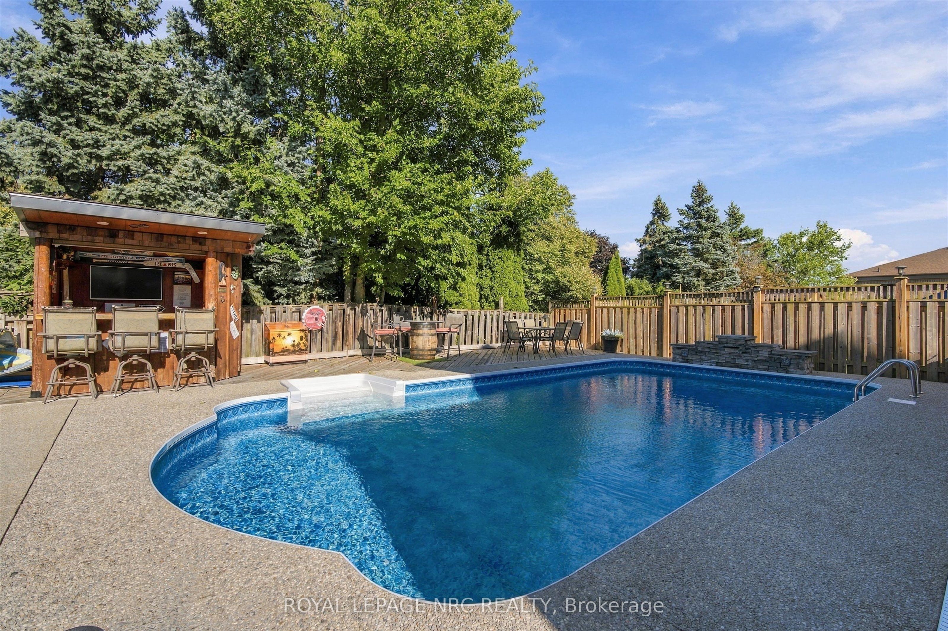 158 Confederation Avenue Property Photo 39