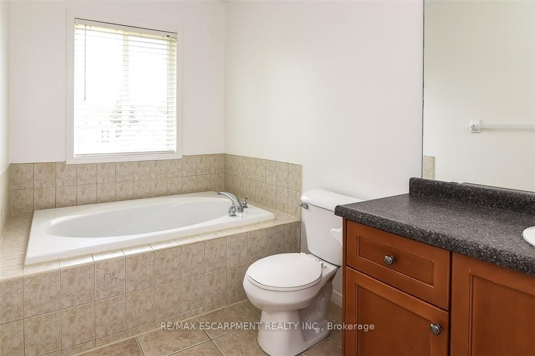 37 Cornerstone Drive Property Photo 26