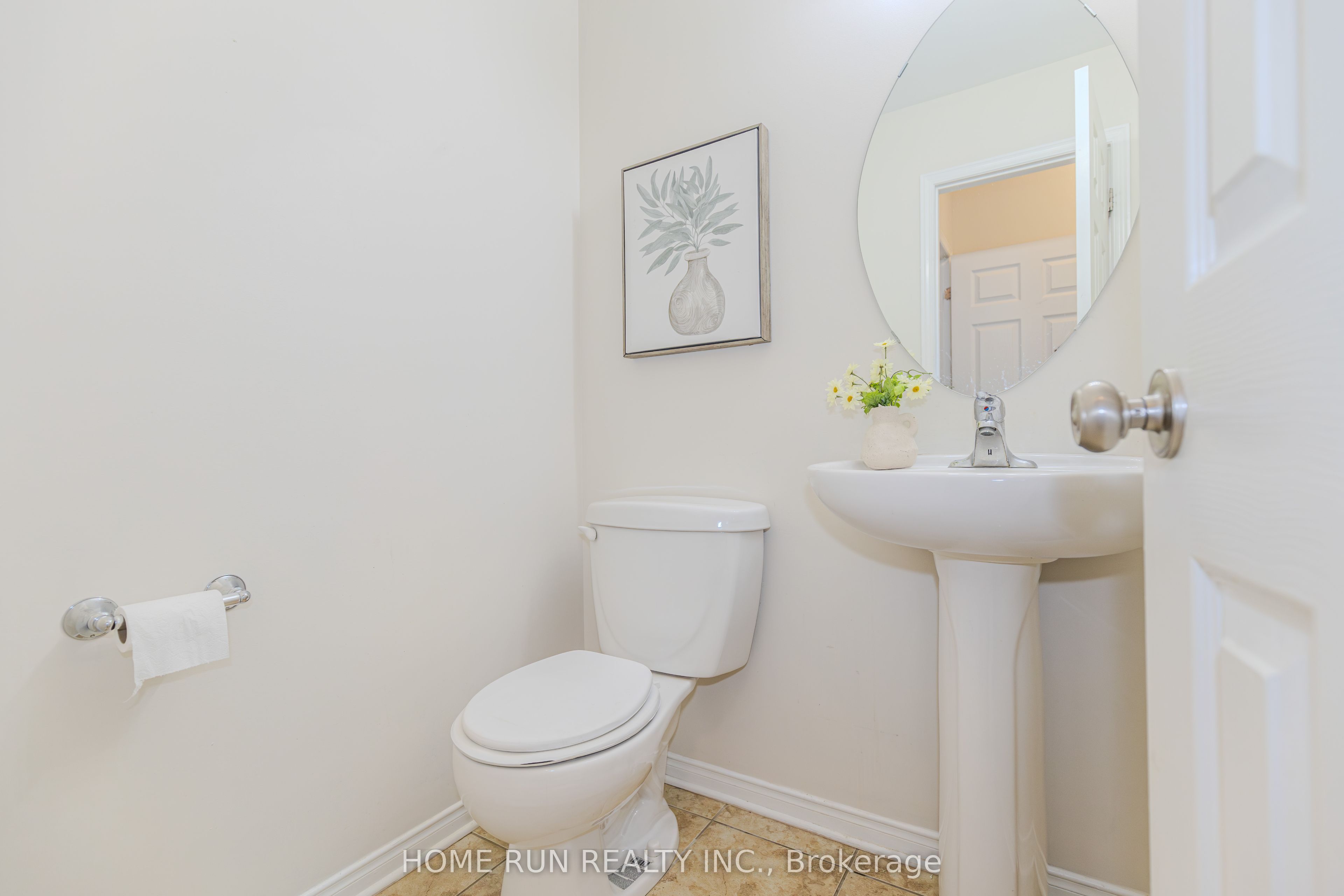 538 Ravendale Way Property Photo 6