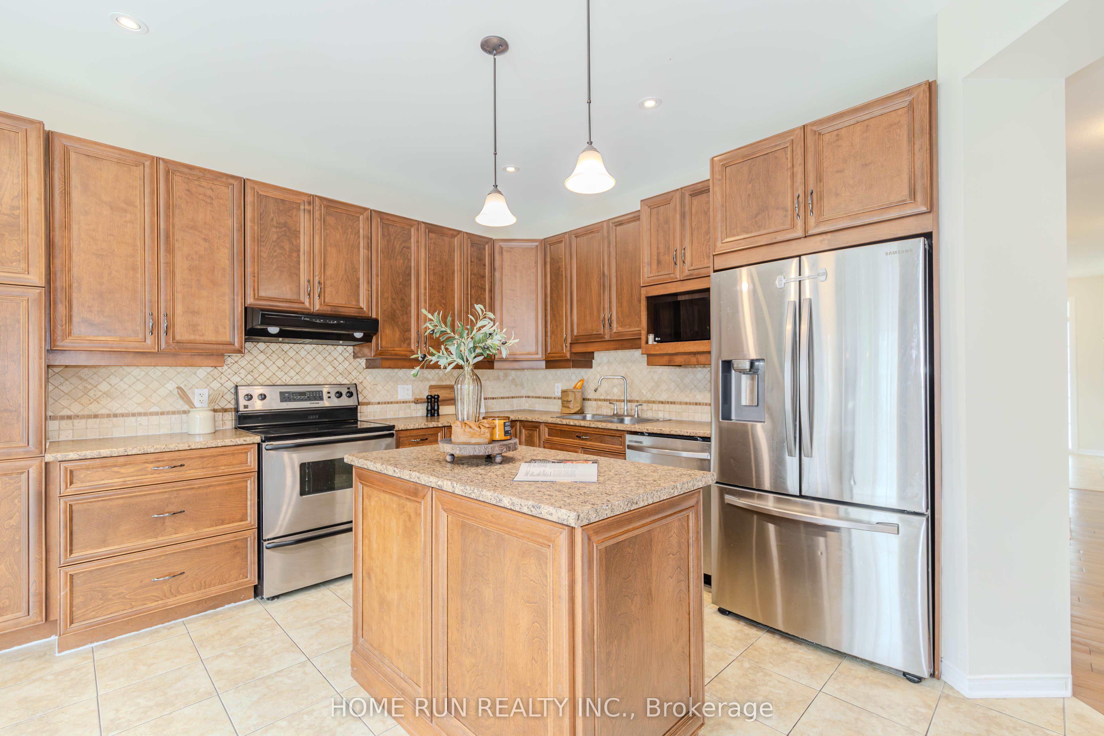 538 Ravendale Way Property Photo 17
