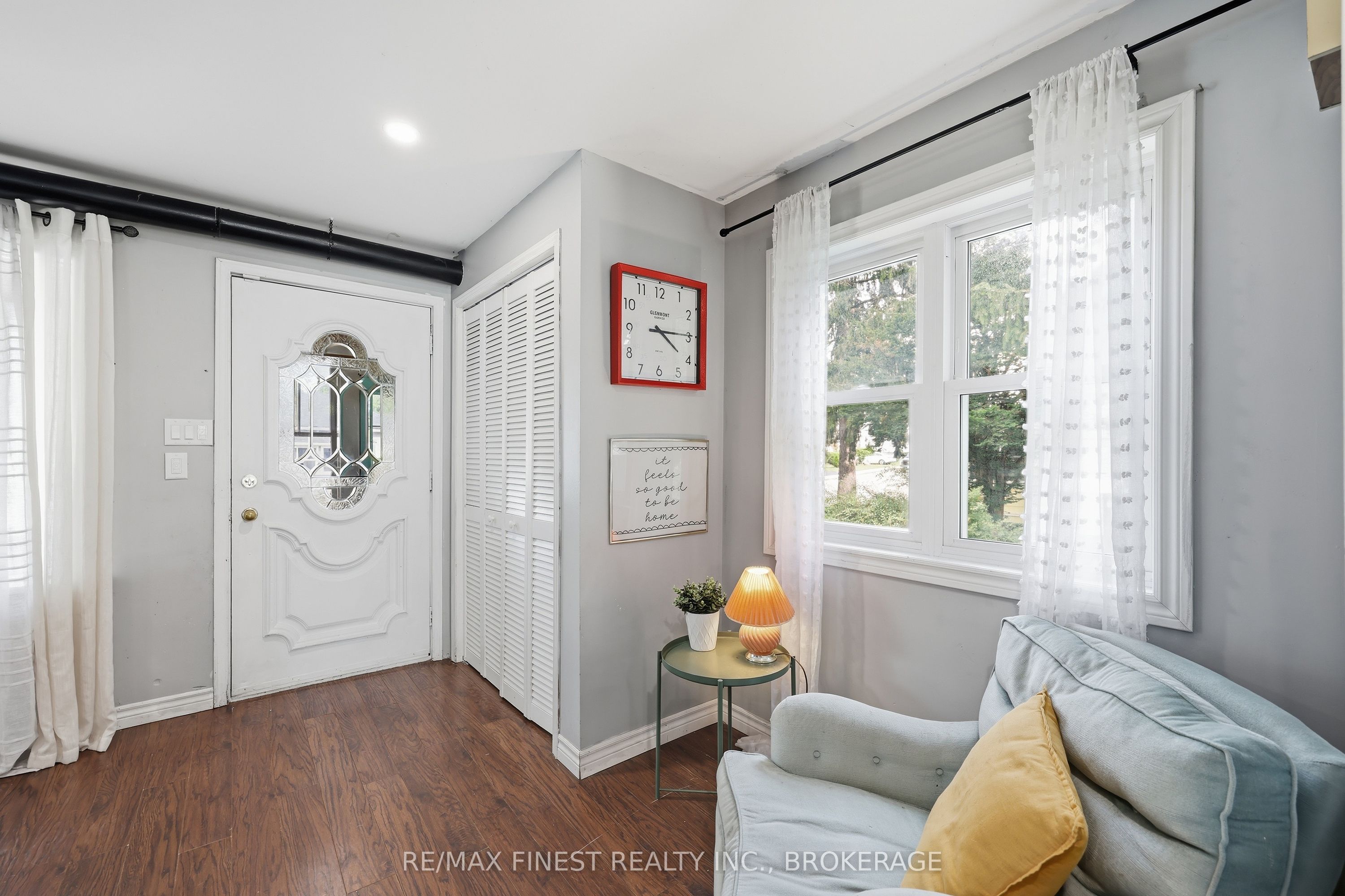 348 Charles Street N Property Photo 8