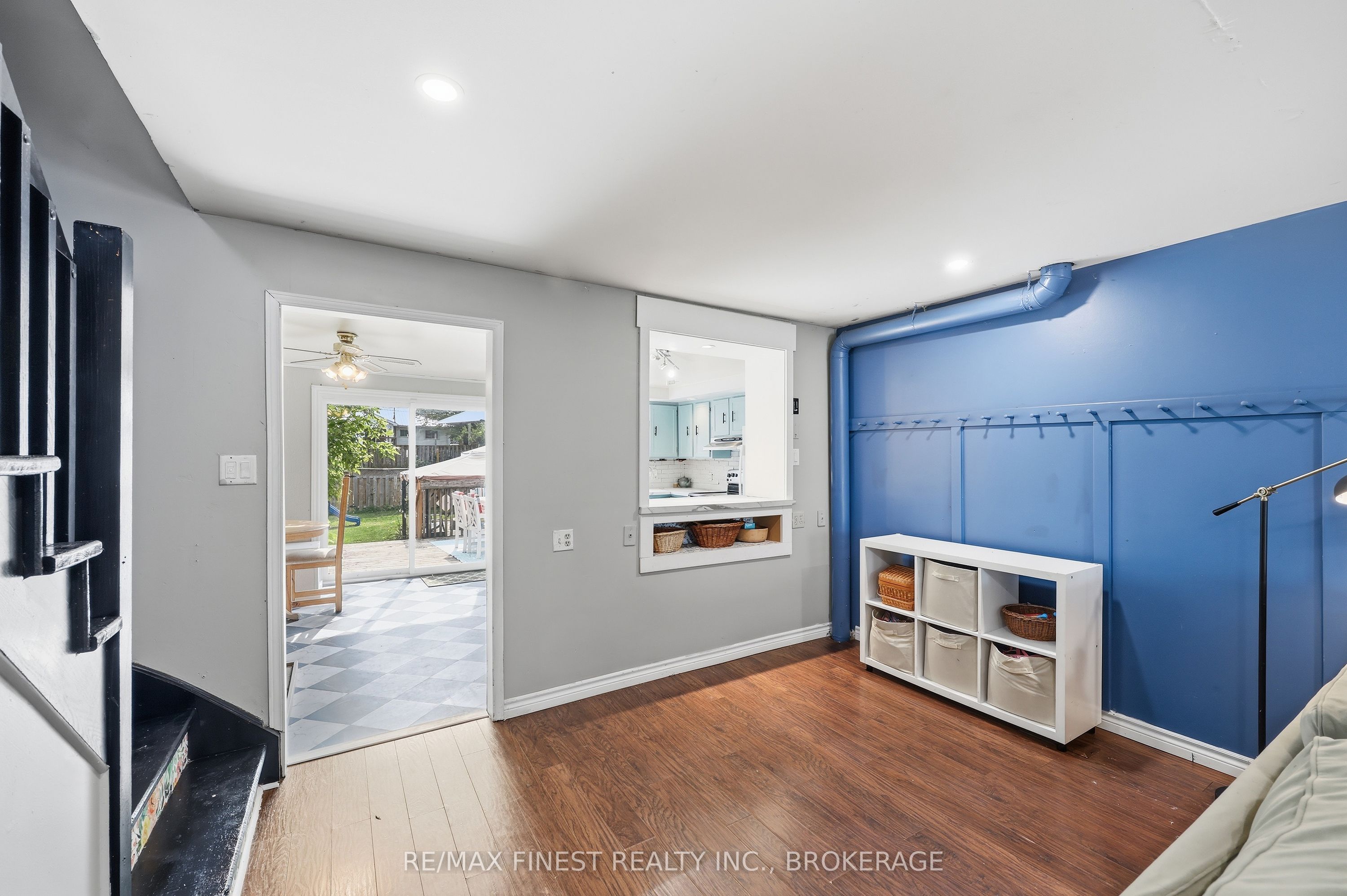 348 Charles Street N Property Photo 12