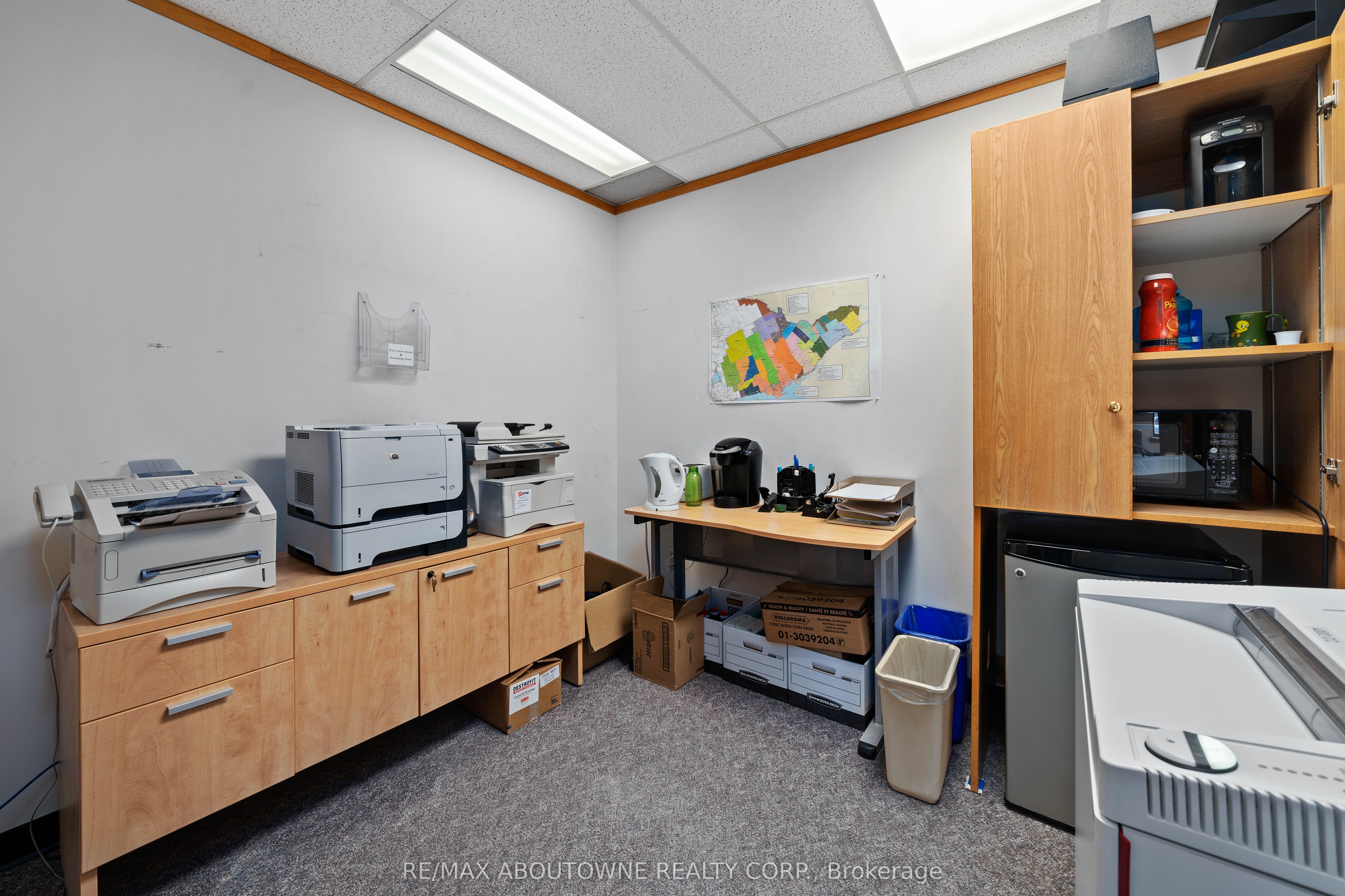54 Dundas Street E 2 Property Photo 9