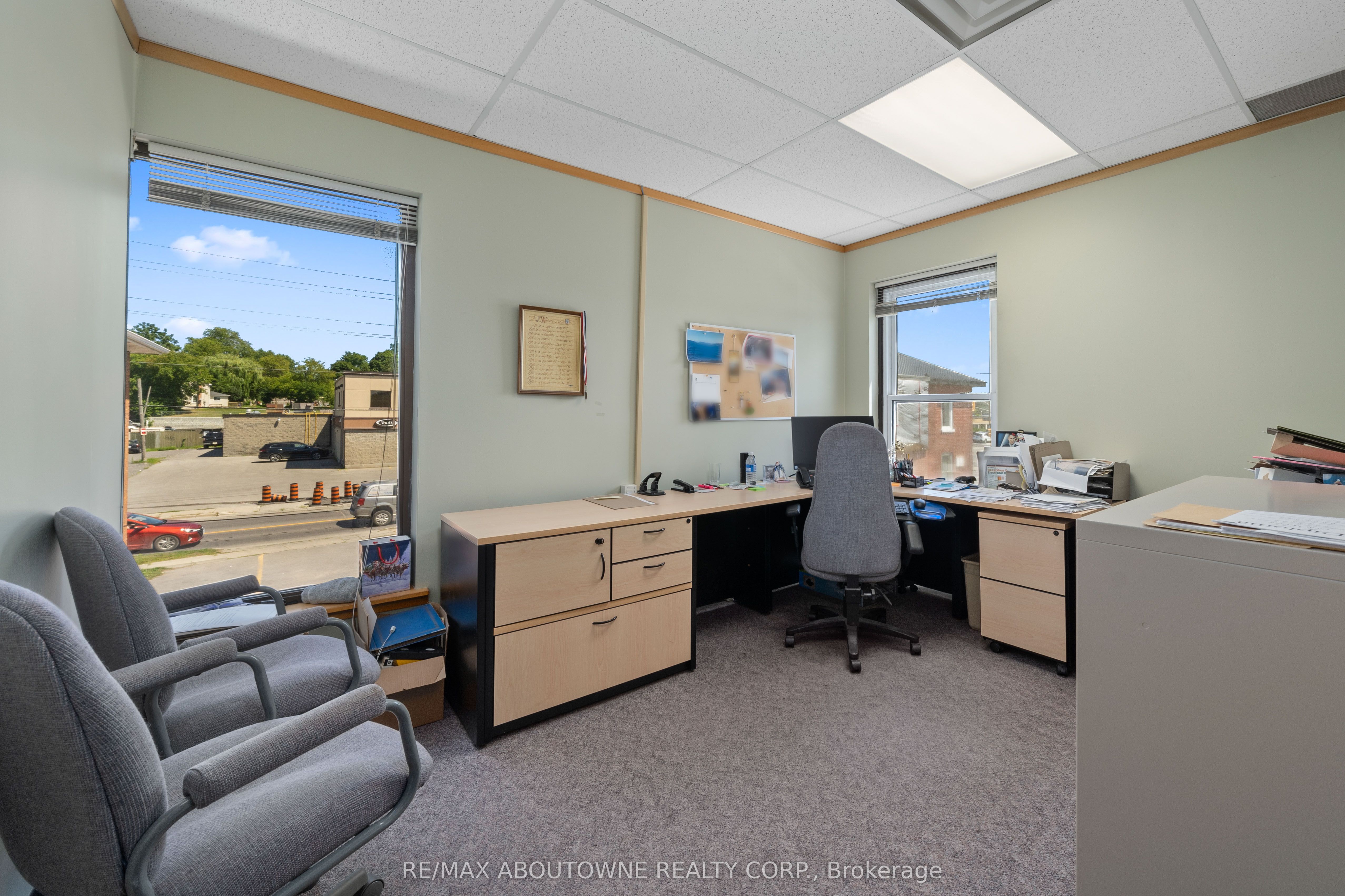 54 Dundas Street E 2 Property Photo 11