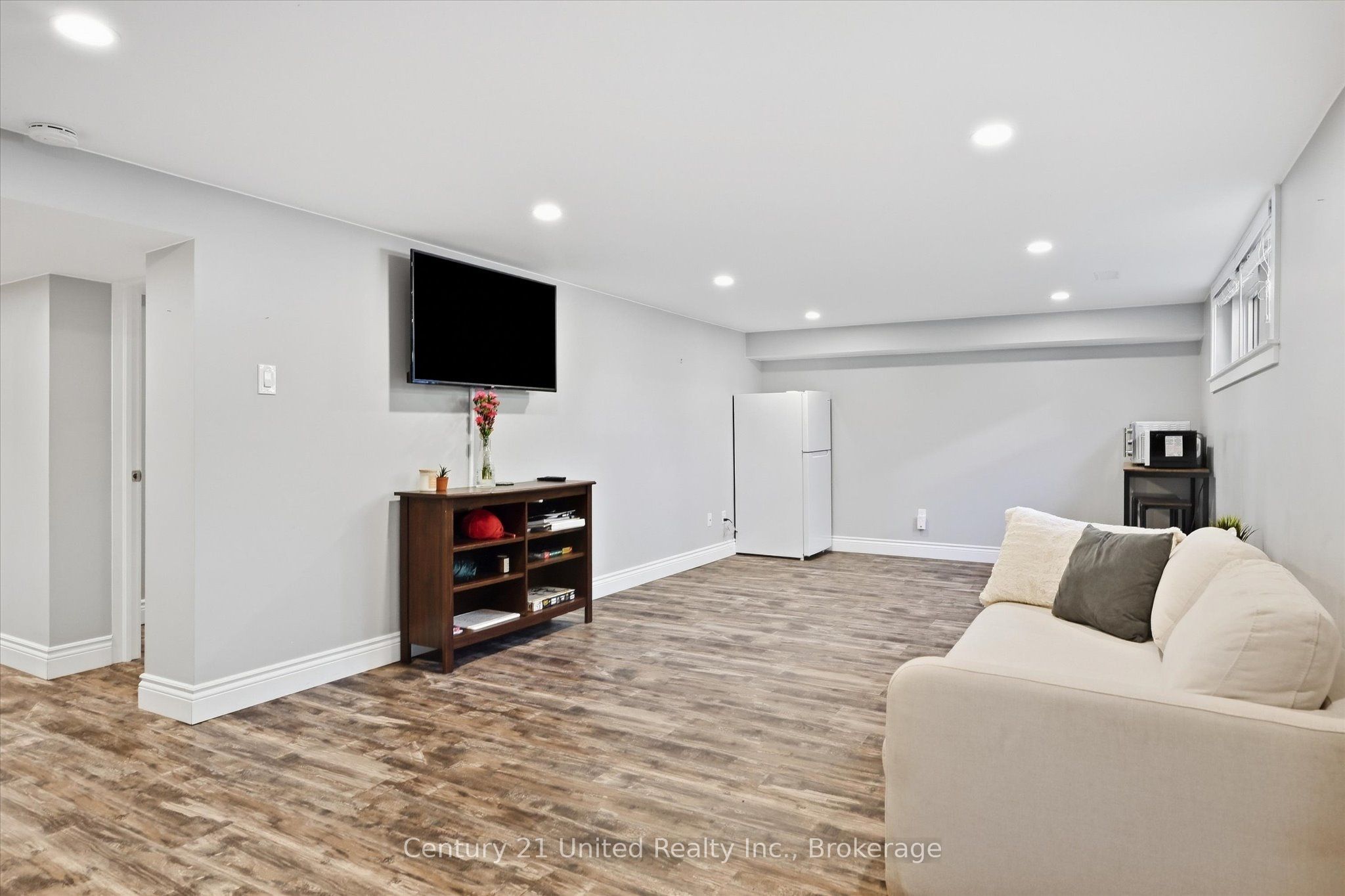 854 Kawartha Drive Property Photo 21