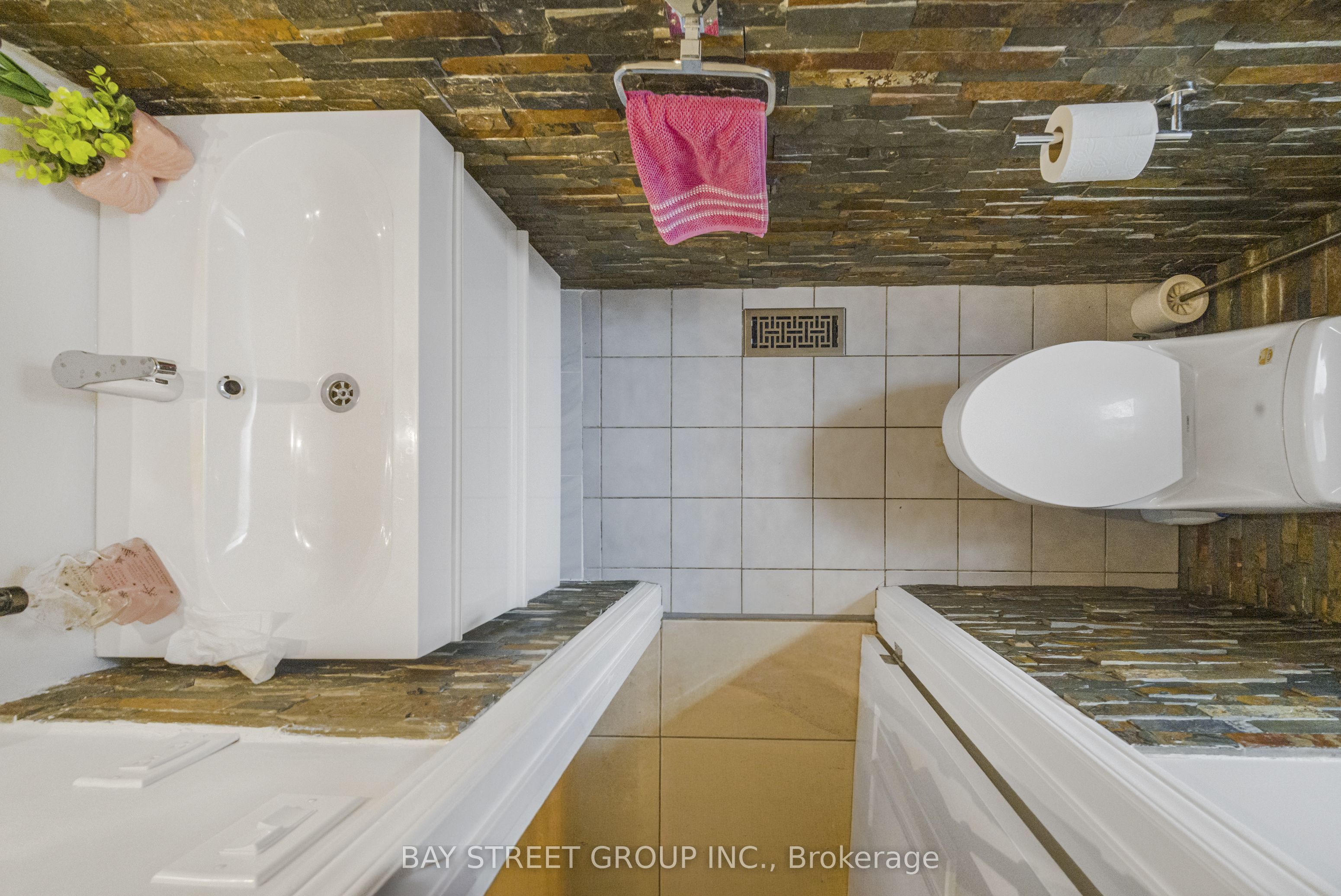 11 Coleman Court Property Photo 13
