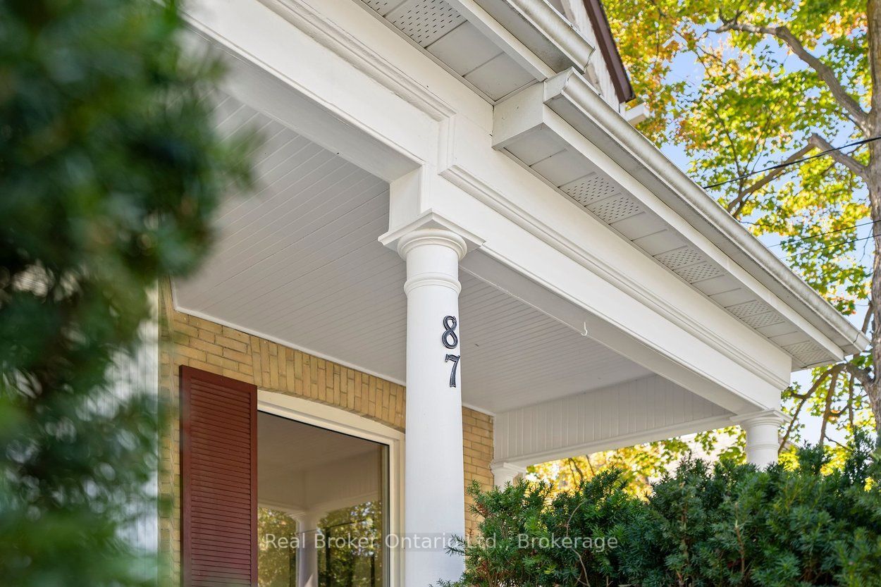 87 Bond Street W Property Photo 4