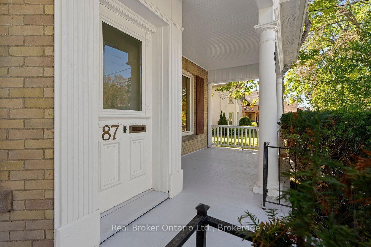 87 Bond Street W Property Photo 5