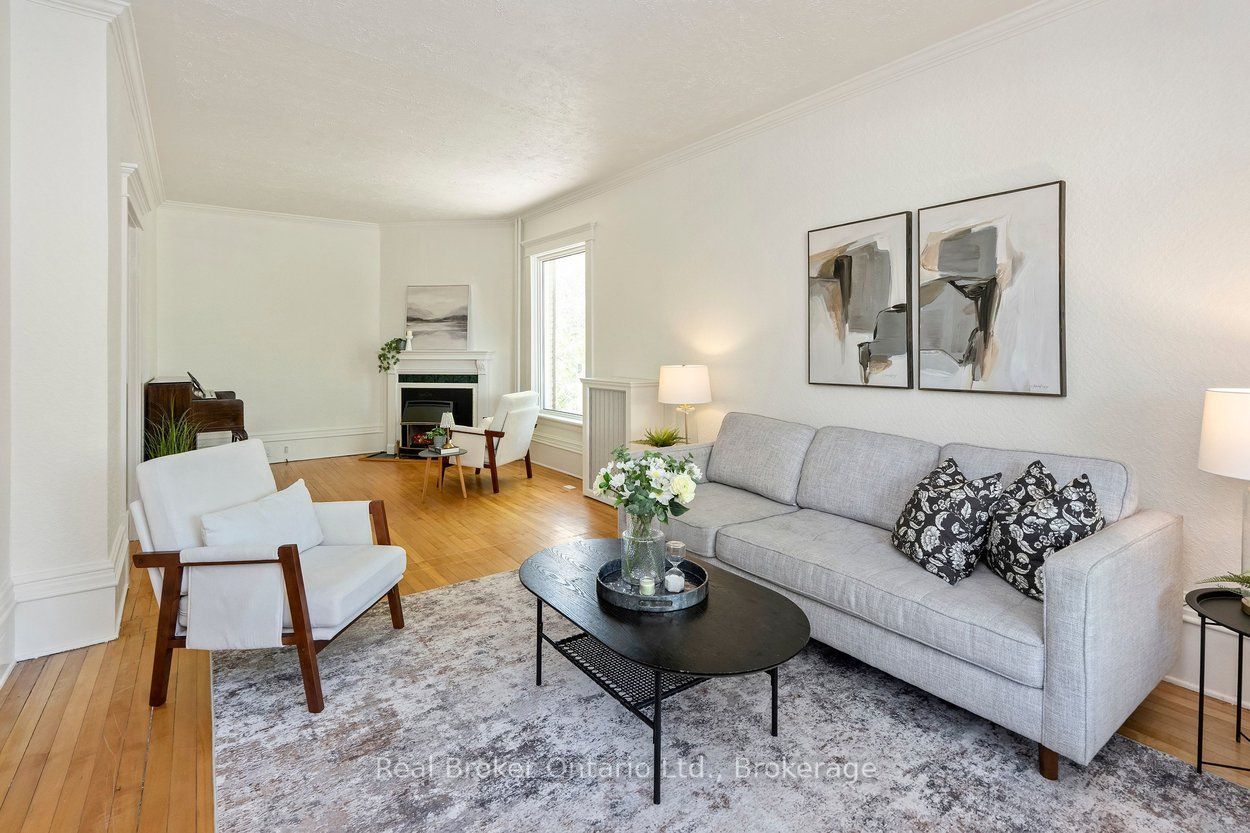 87 Bond Street W Property Photo 13