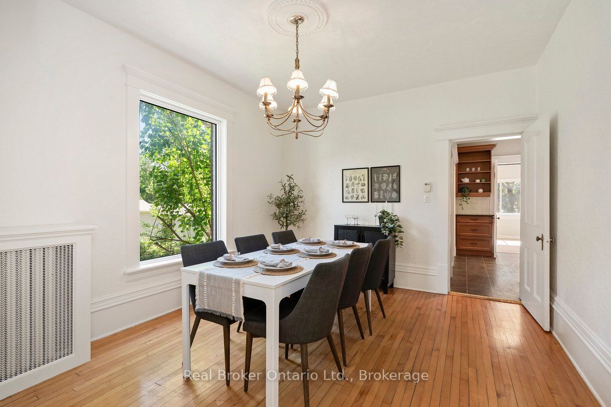 87 Bond Street W Property Photo 16