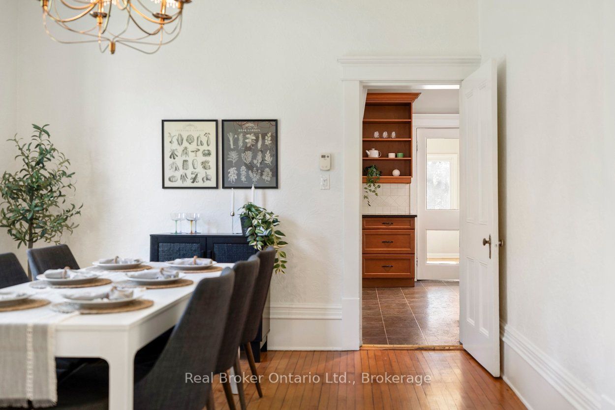 87 Bond Street W Property Photo 18
