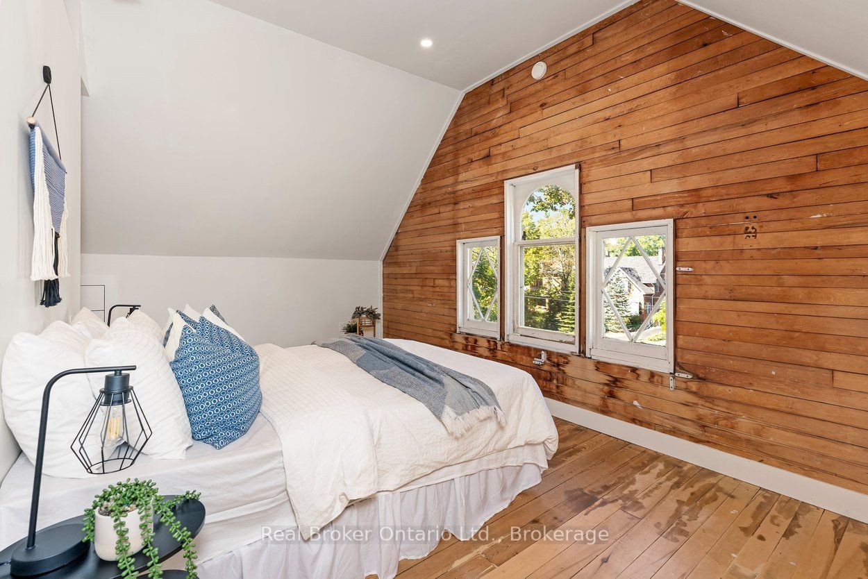87 Bond Street W Property Photo 38