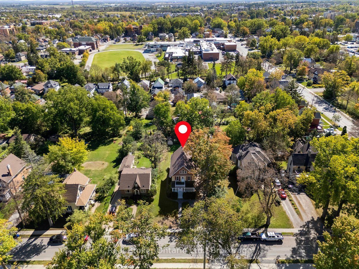 87 Bond Street W Property Photo 49