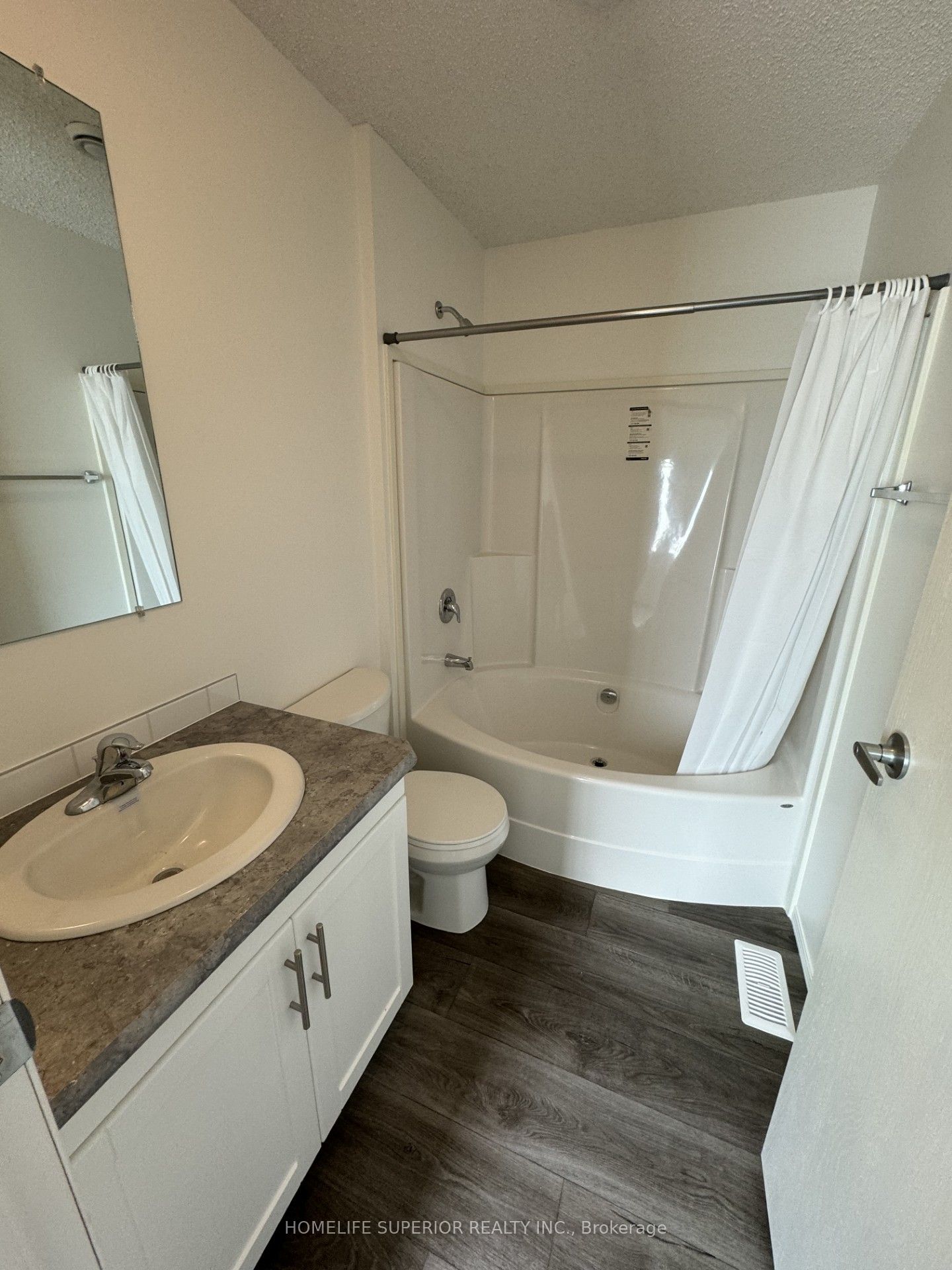72 Belmont Street Property Photo 10