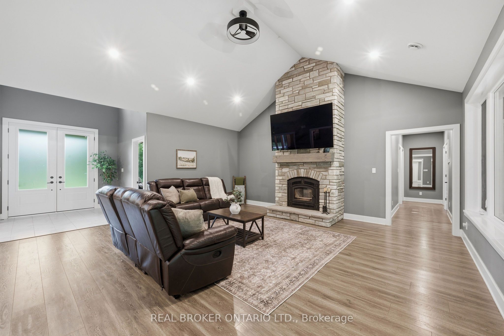 16 Cole Road Property Photo 15