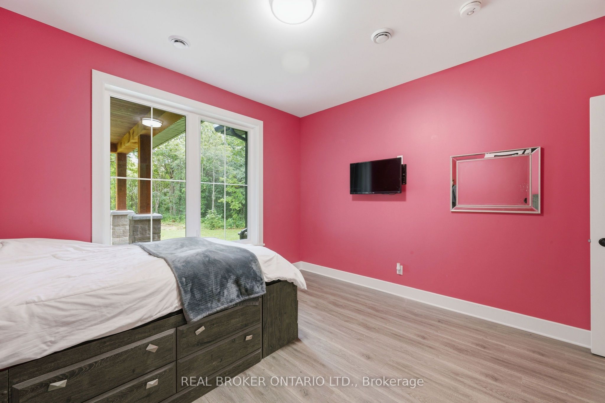 16 Cole Road Property Photo 28