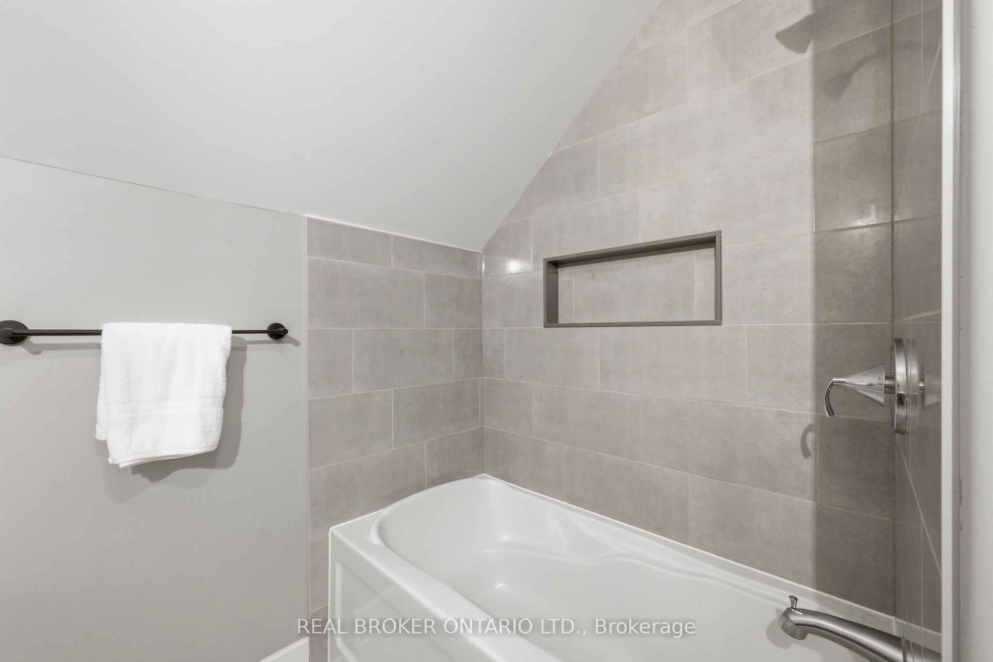 16 Cole Road Property Photo 32