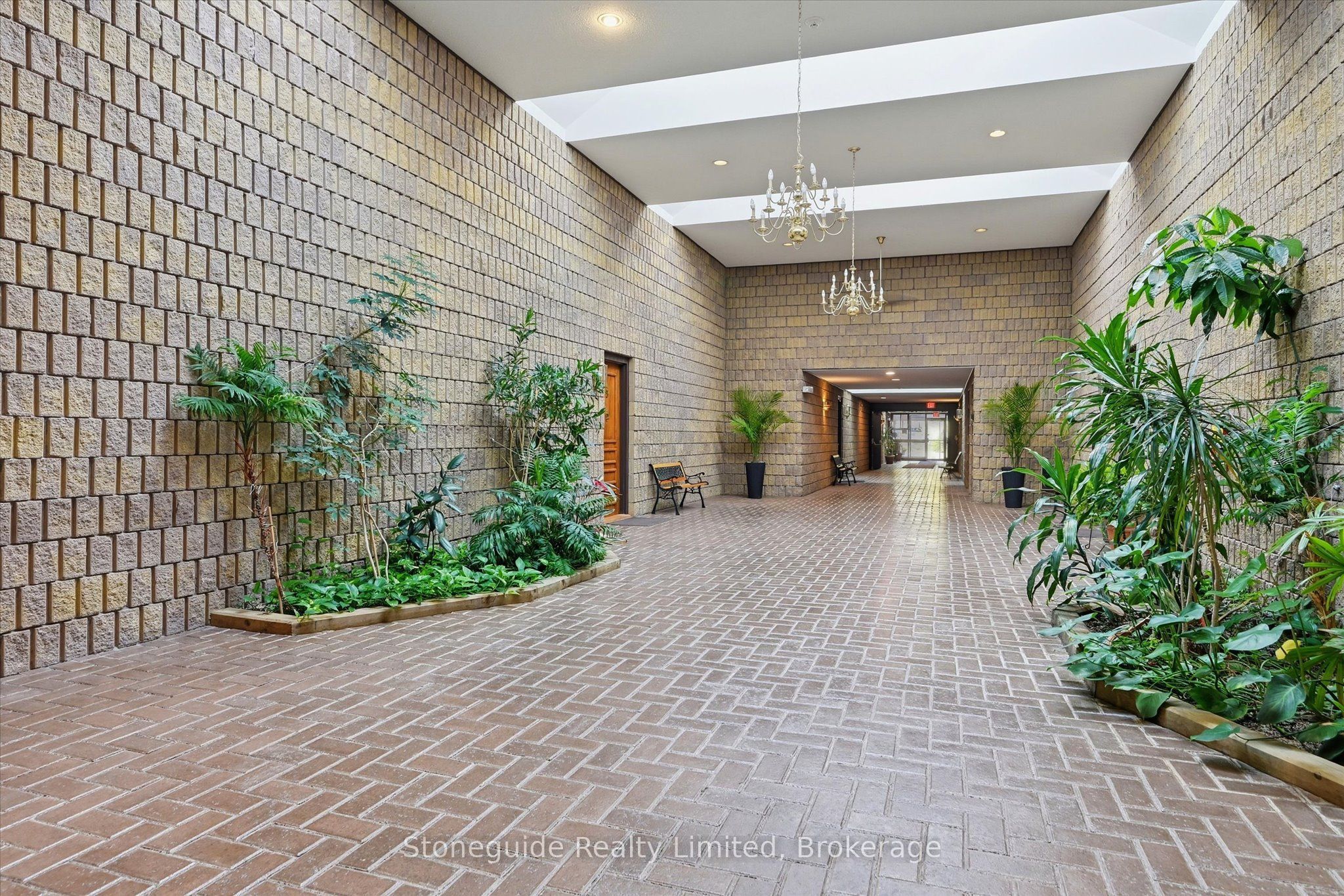 21 Paddock Wood 10 Property Photo 3