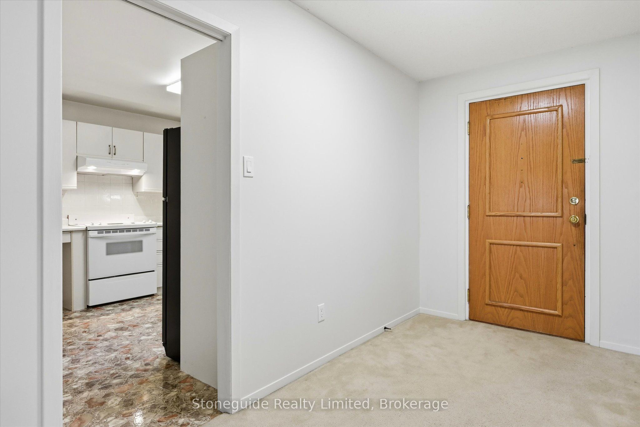 21 Paddock Wood 10 Property Photo 4