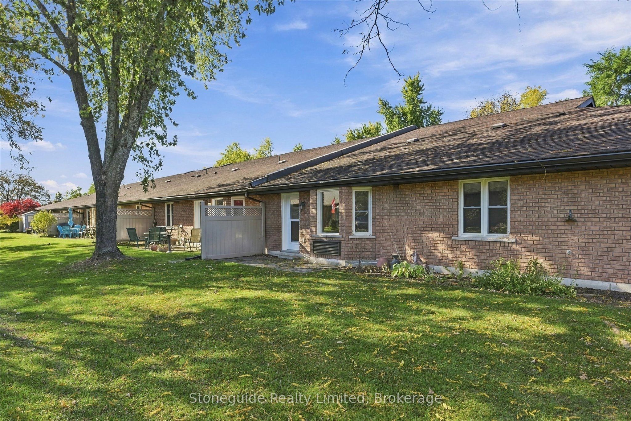 21 Paddock Wood 10 Property Photo 16