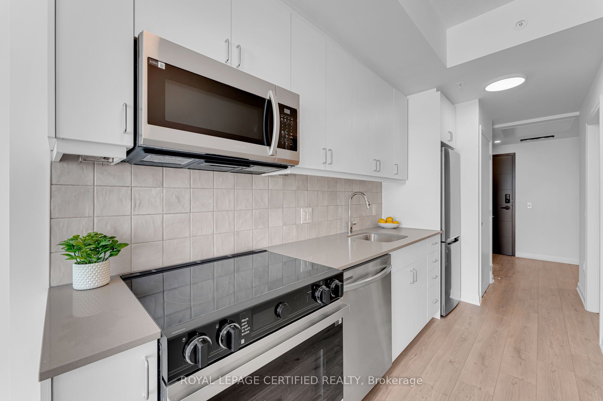 223 Princess Street 714 Property Photo 22