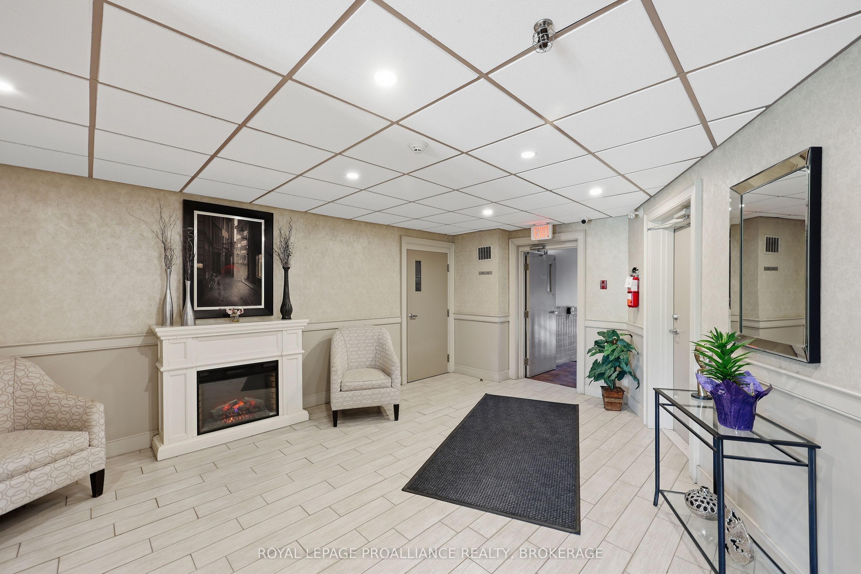 358 Queen Mary Road 609 Property Photo 5