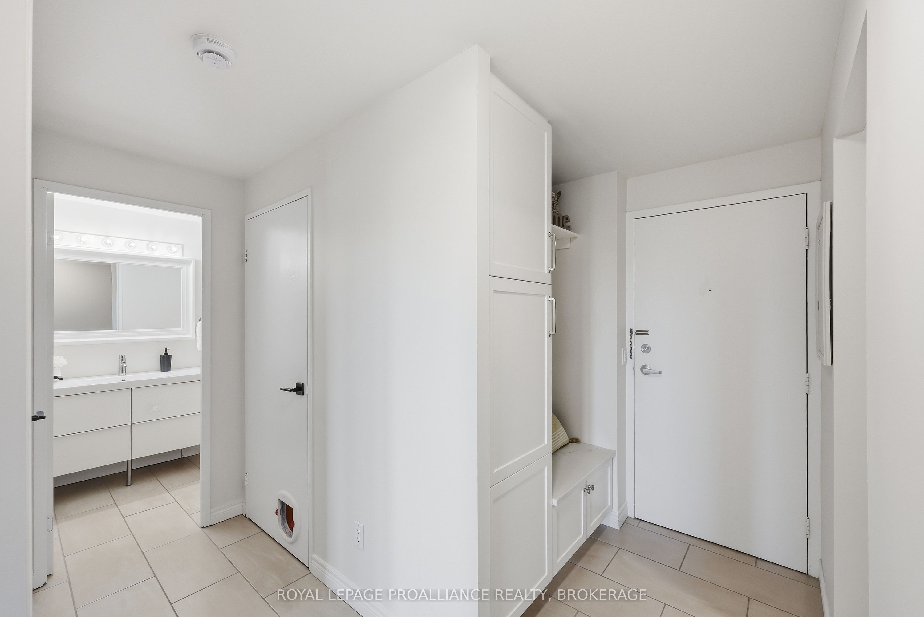 358 Queen Mary Road 609 Property Photo 11