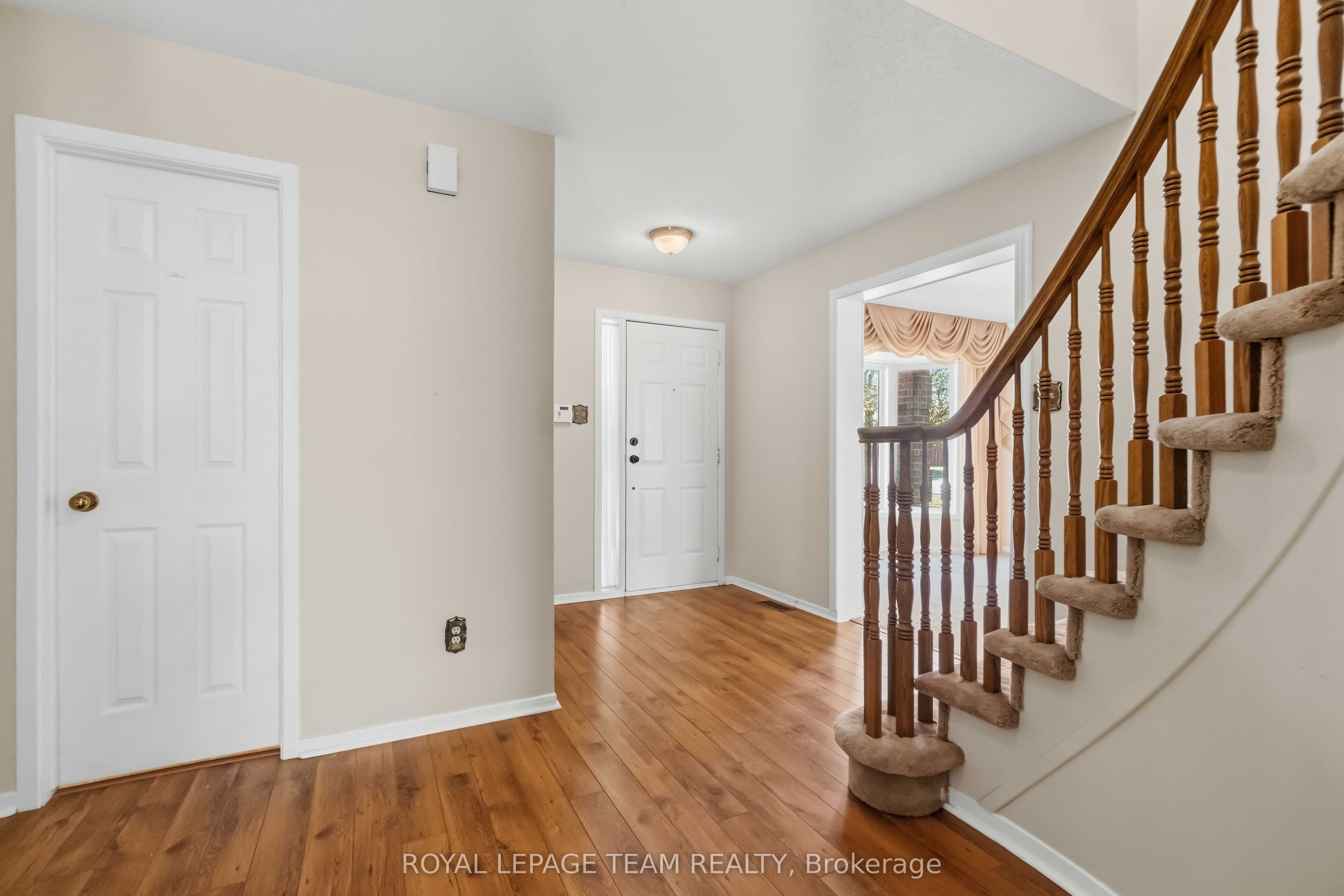 1078 Karsh Drive Property Photo 5
