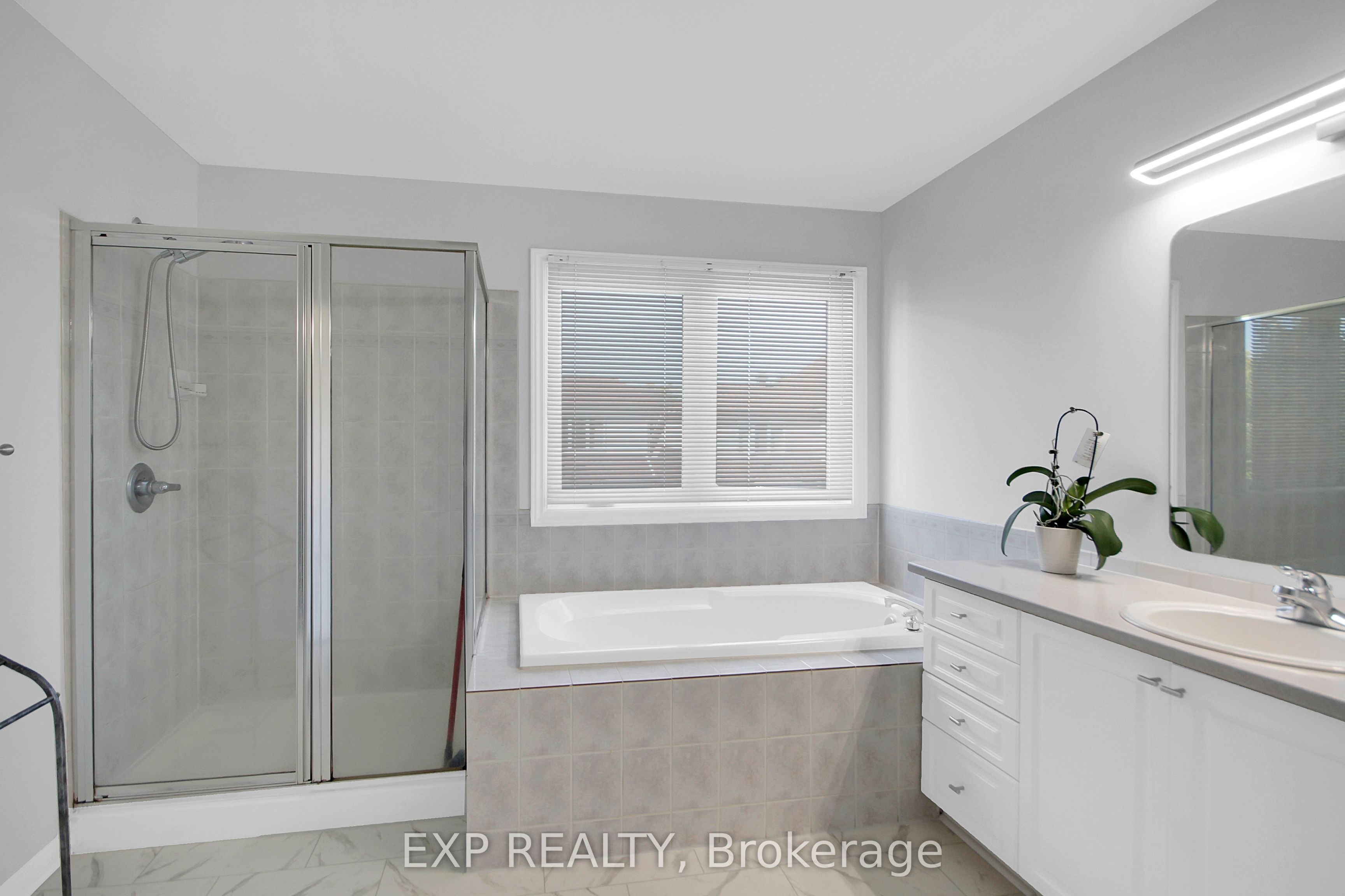 39 Greatwood Crescent Property Photo 15