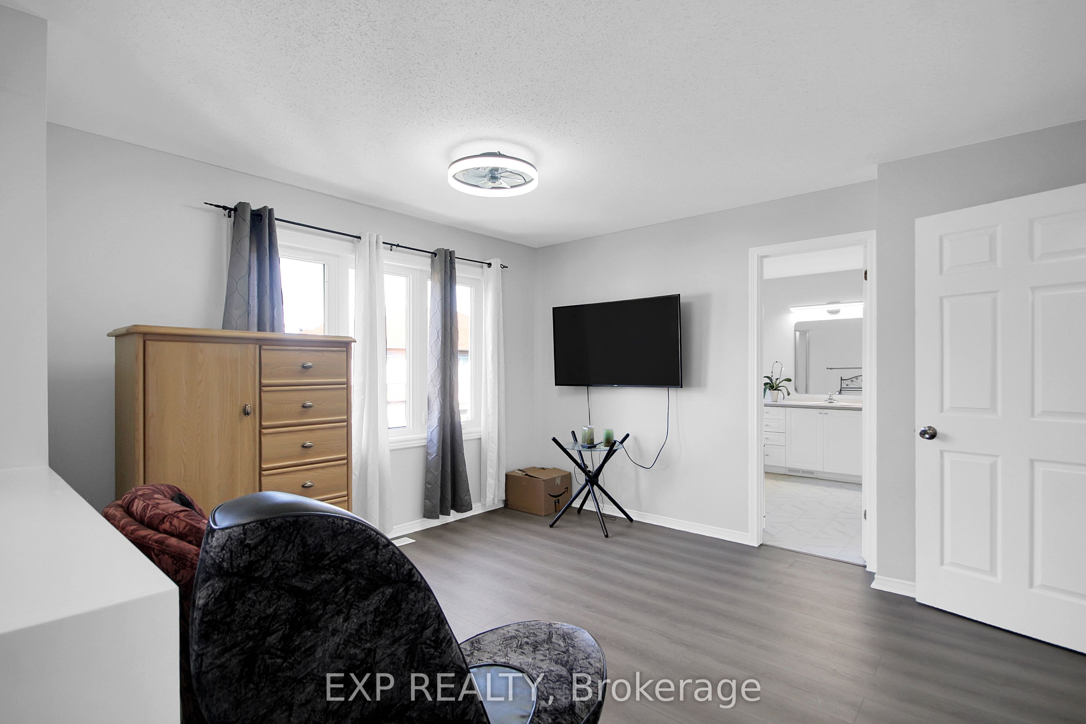 39 Greatwood Crescent Property Photo 19