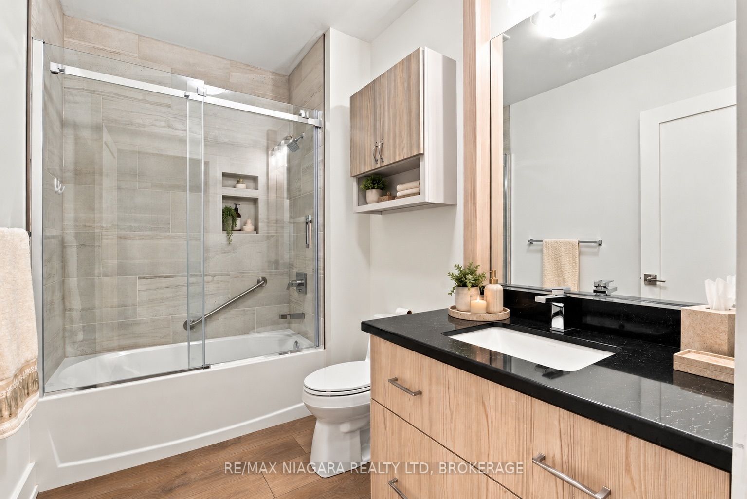 77 Yates Street 201 Property Photo 15