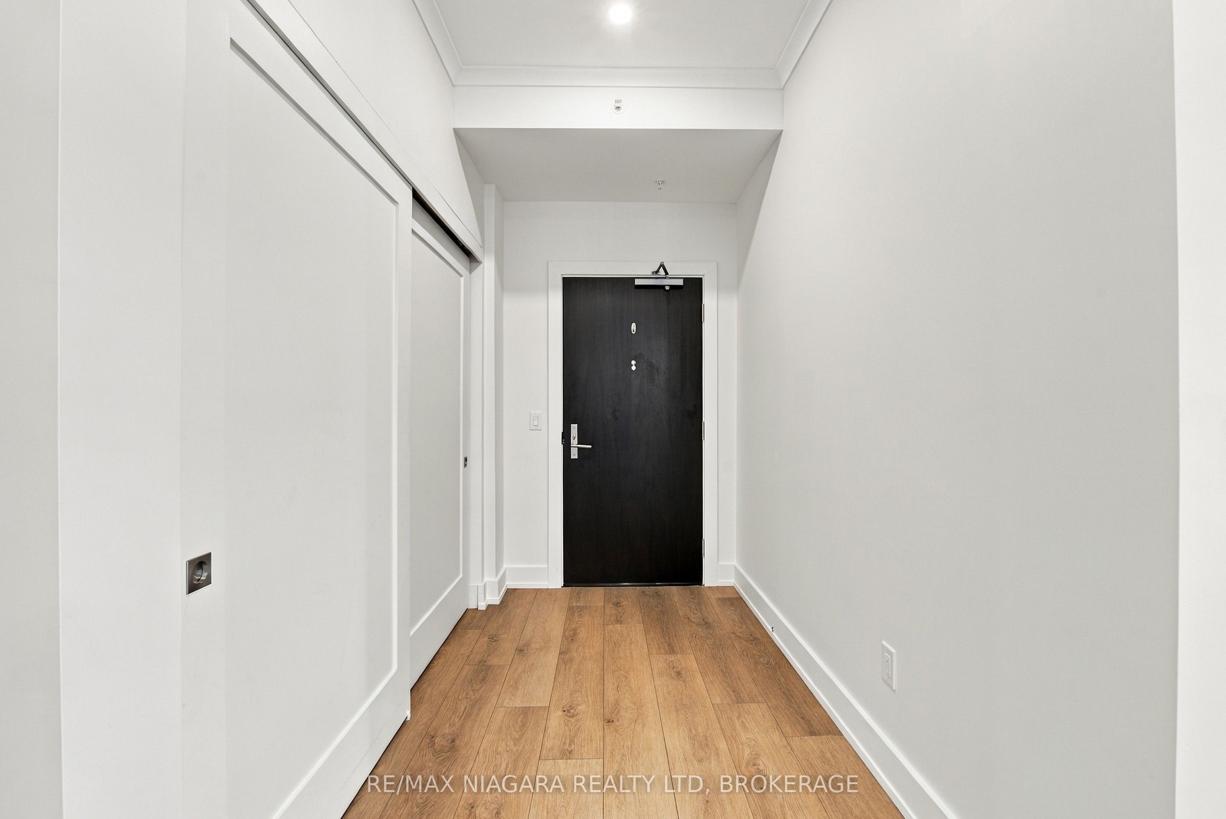 77 Yates Street 201 Property Photo 18