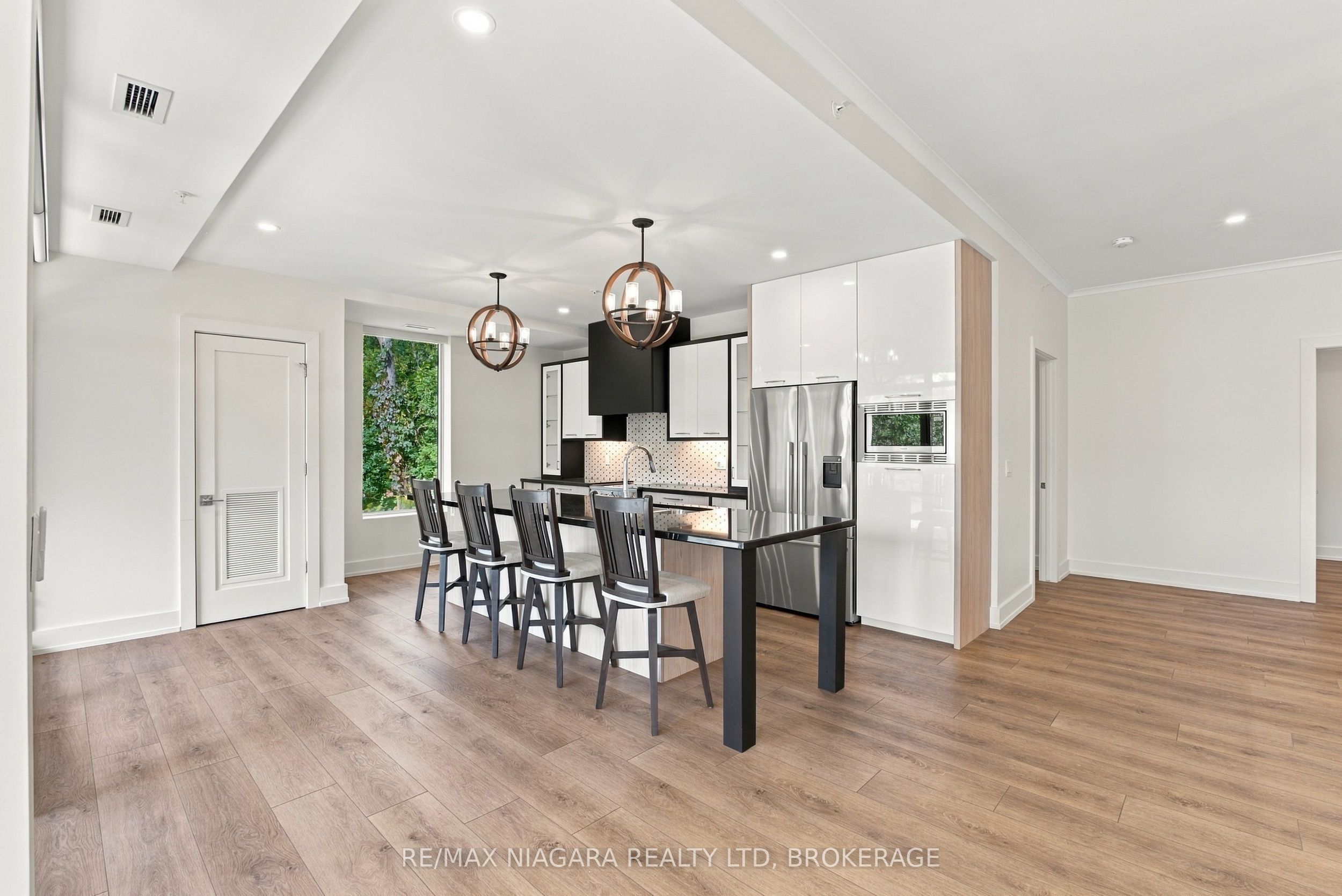 77 Yates Street 201 Property Photo 22