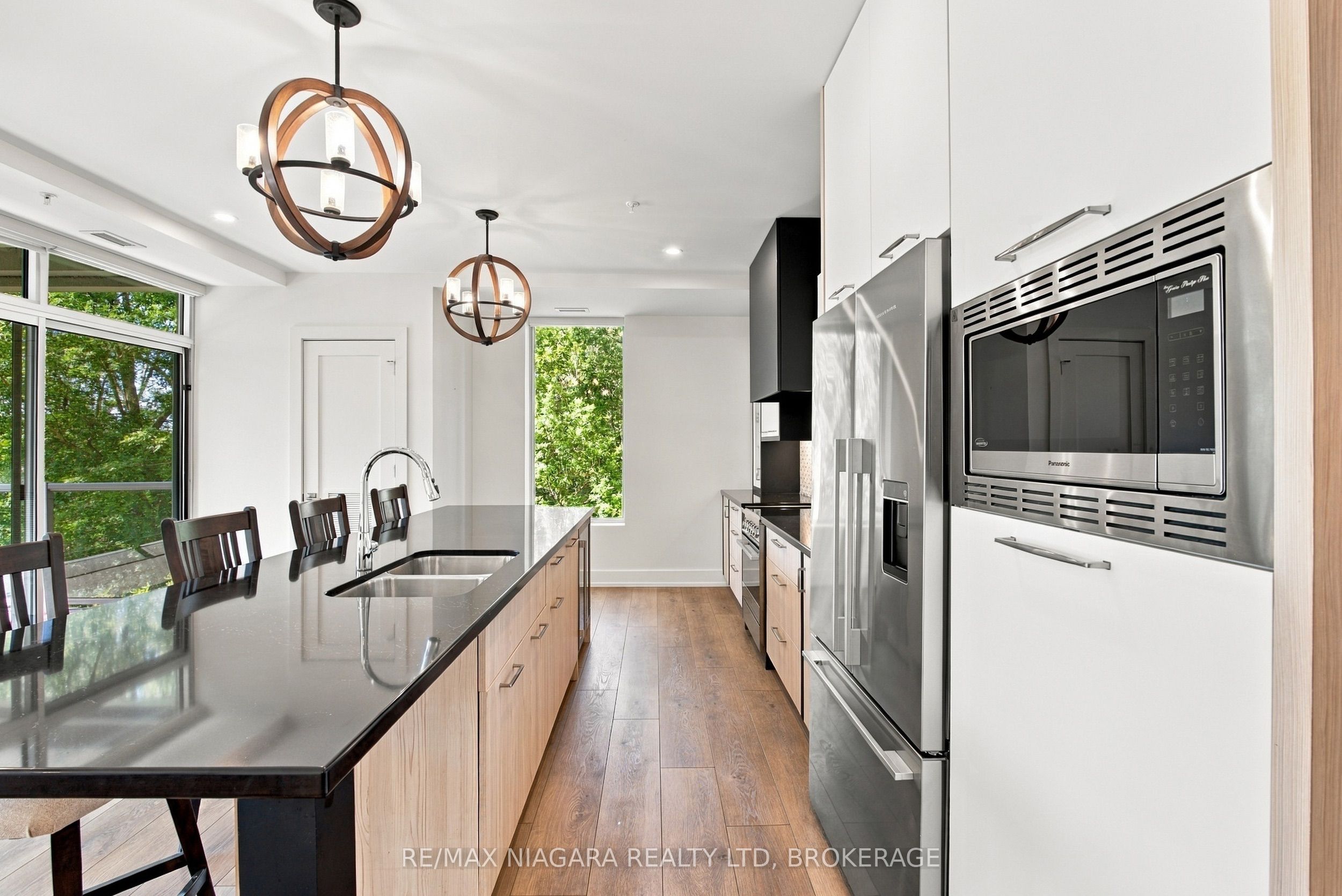 77 Yates Street 201 Property Photo 25