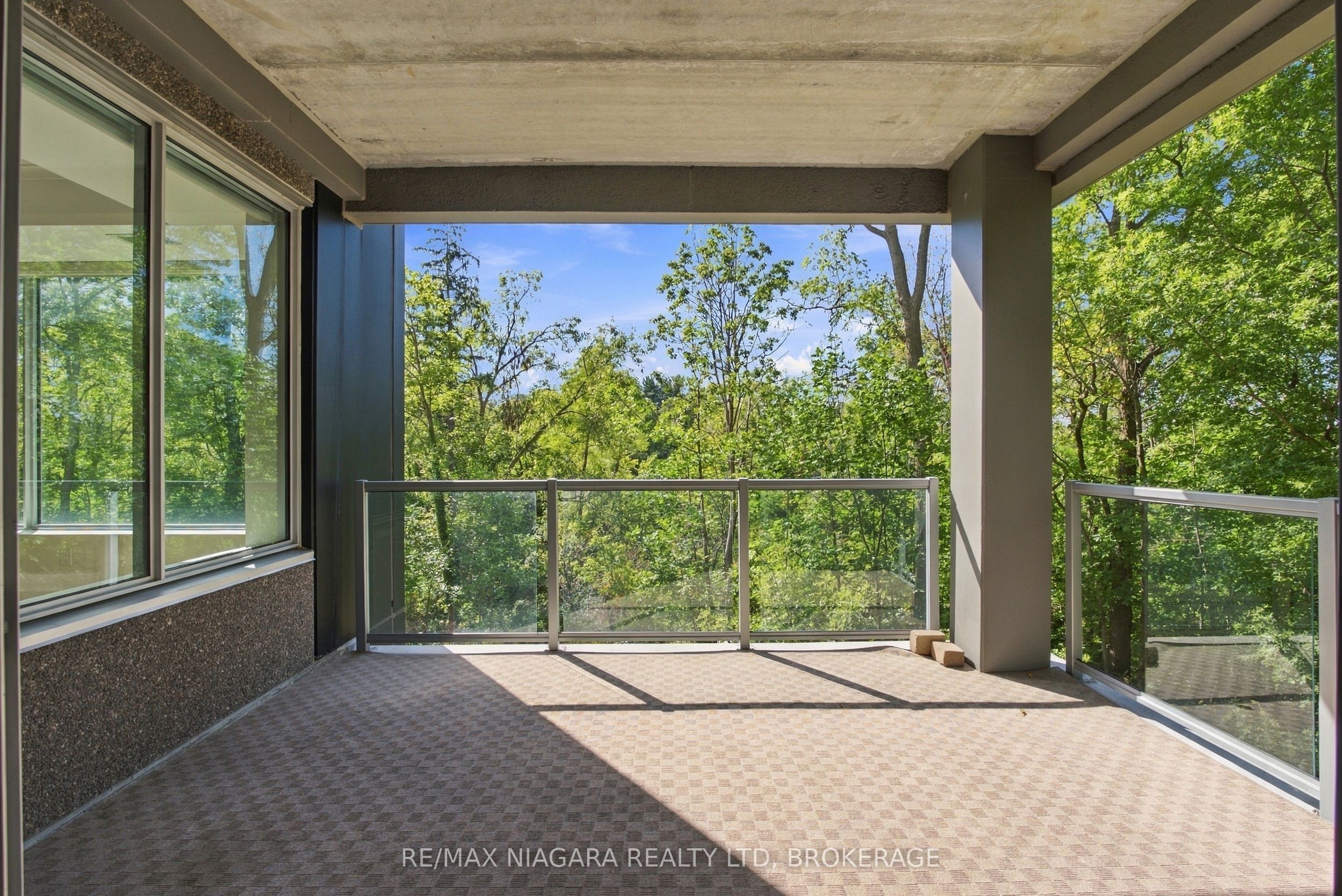 77 Yates Street 201 Property Photo 28
