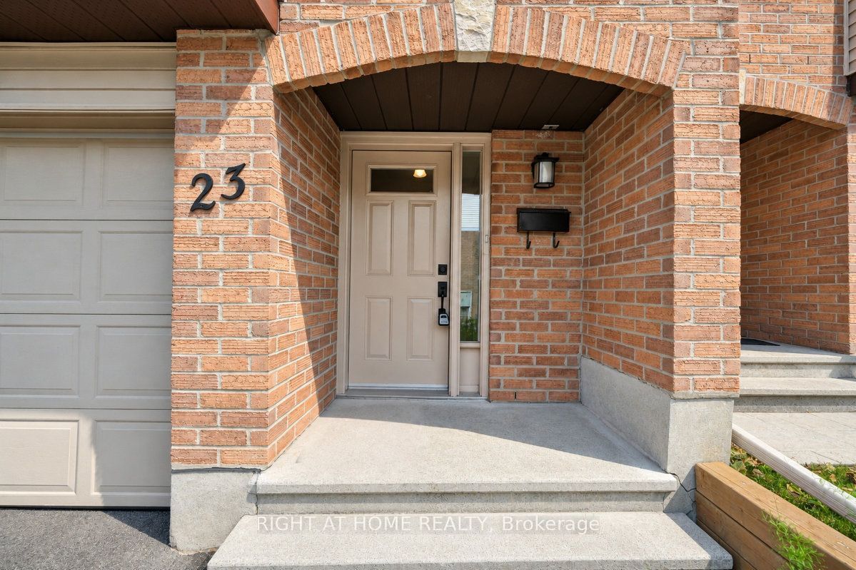 23 Lightfoot Place 33 Property Photo 3
