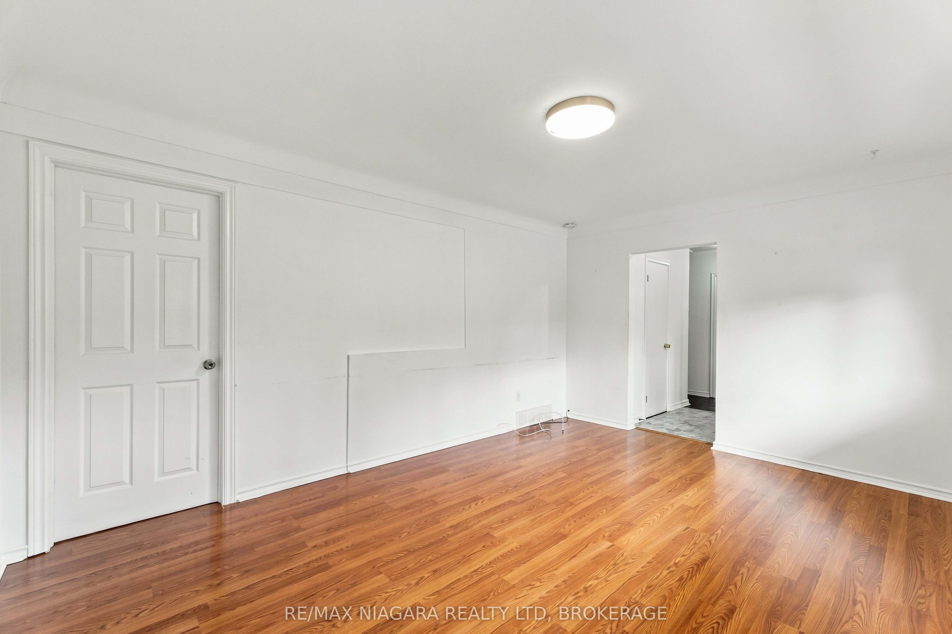 29 Glengarry Road Property Photo 6