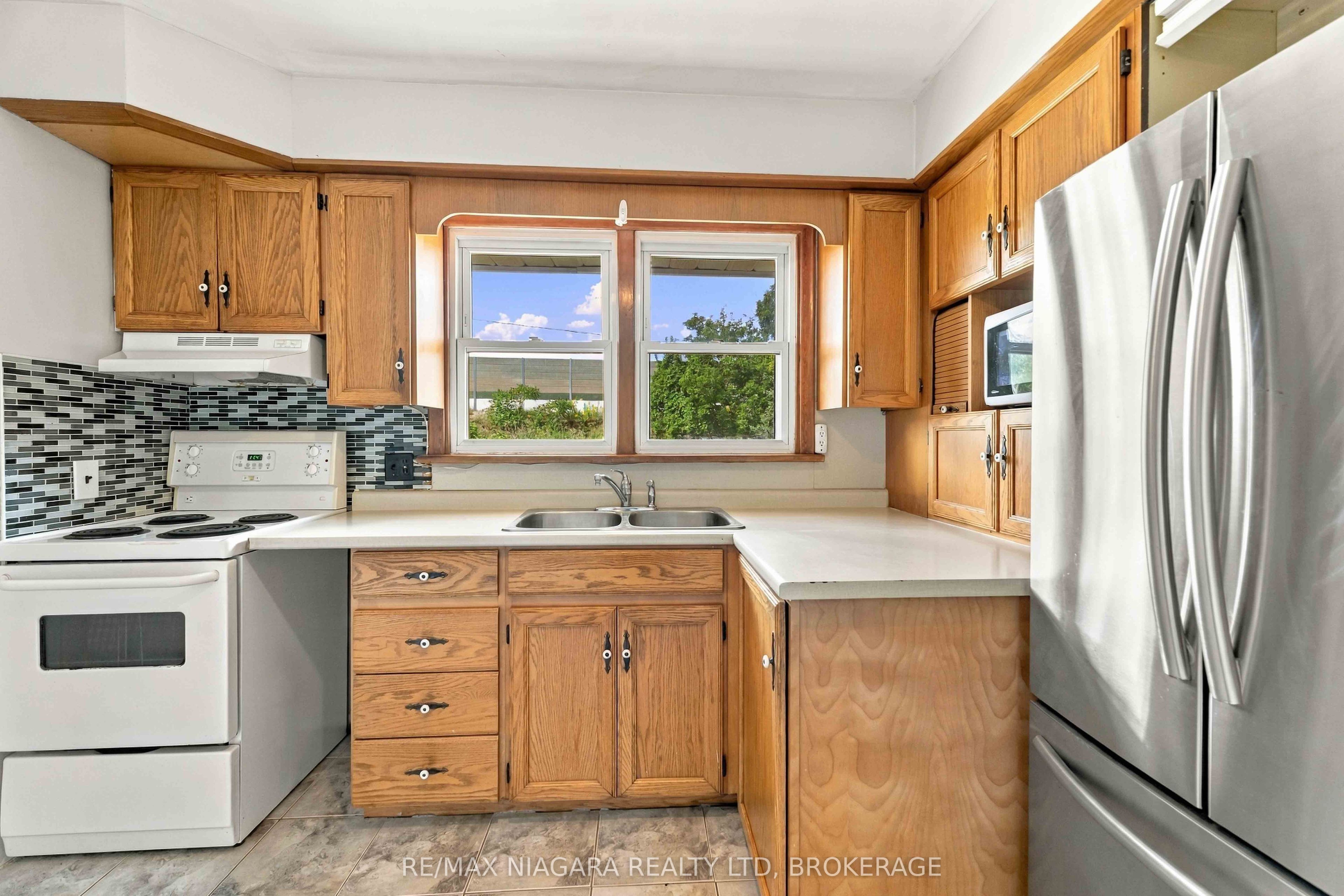 29 Glengarry Road Property Photo 8
