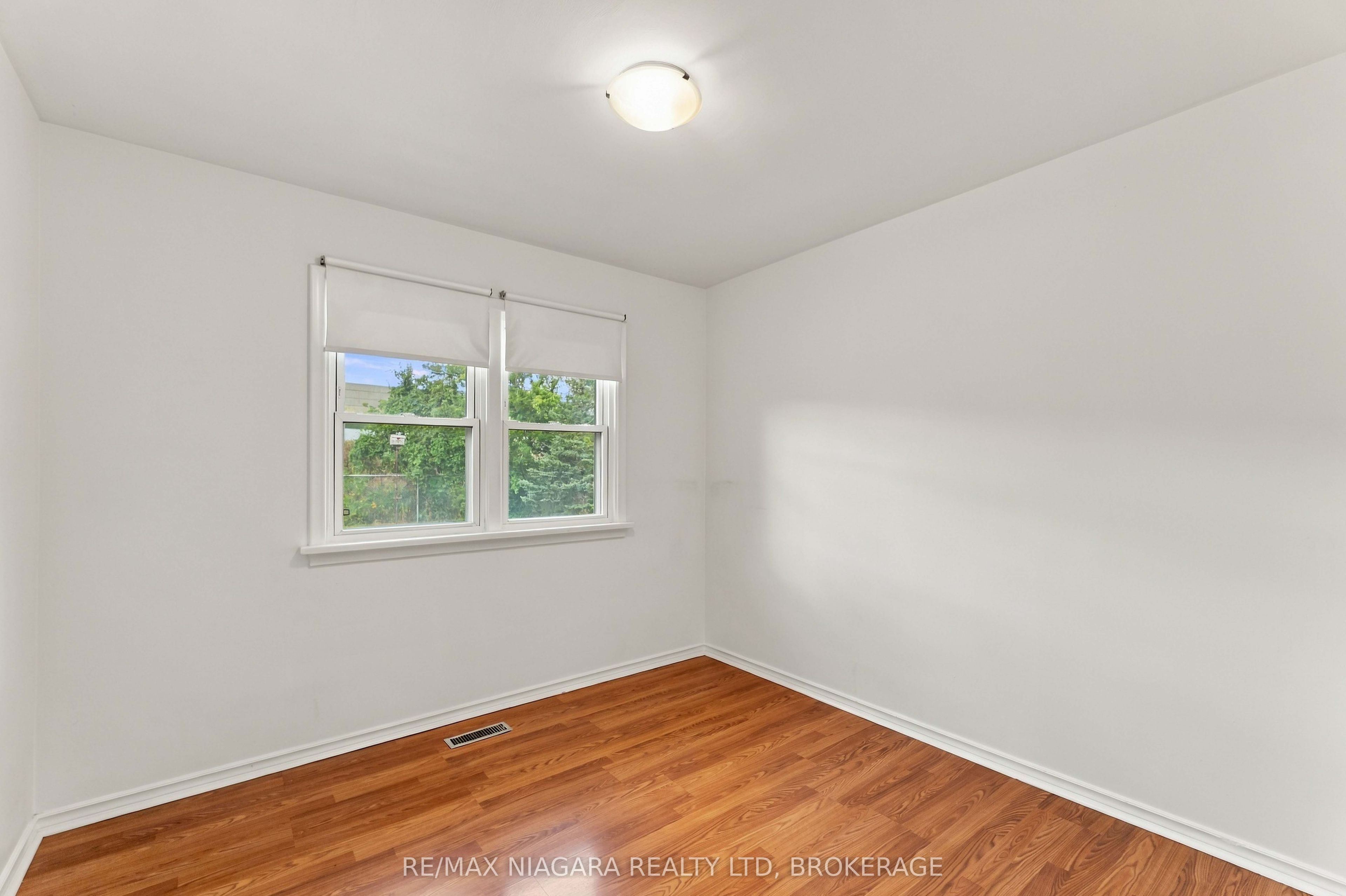 29 Glengarry Road Property Photo 10