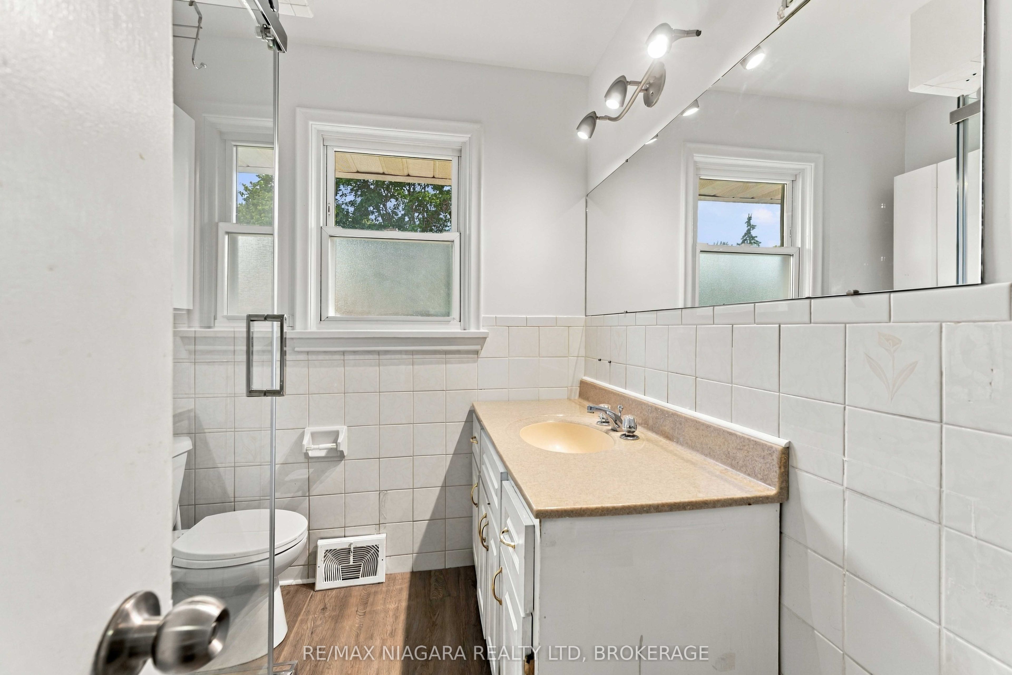 29 Glengarry Road Property Photo 16