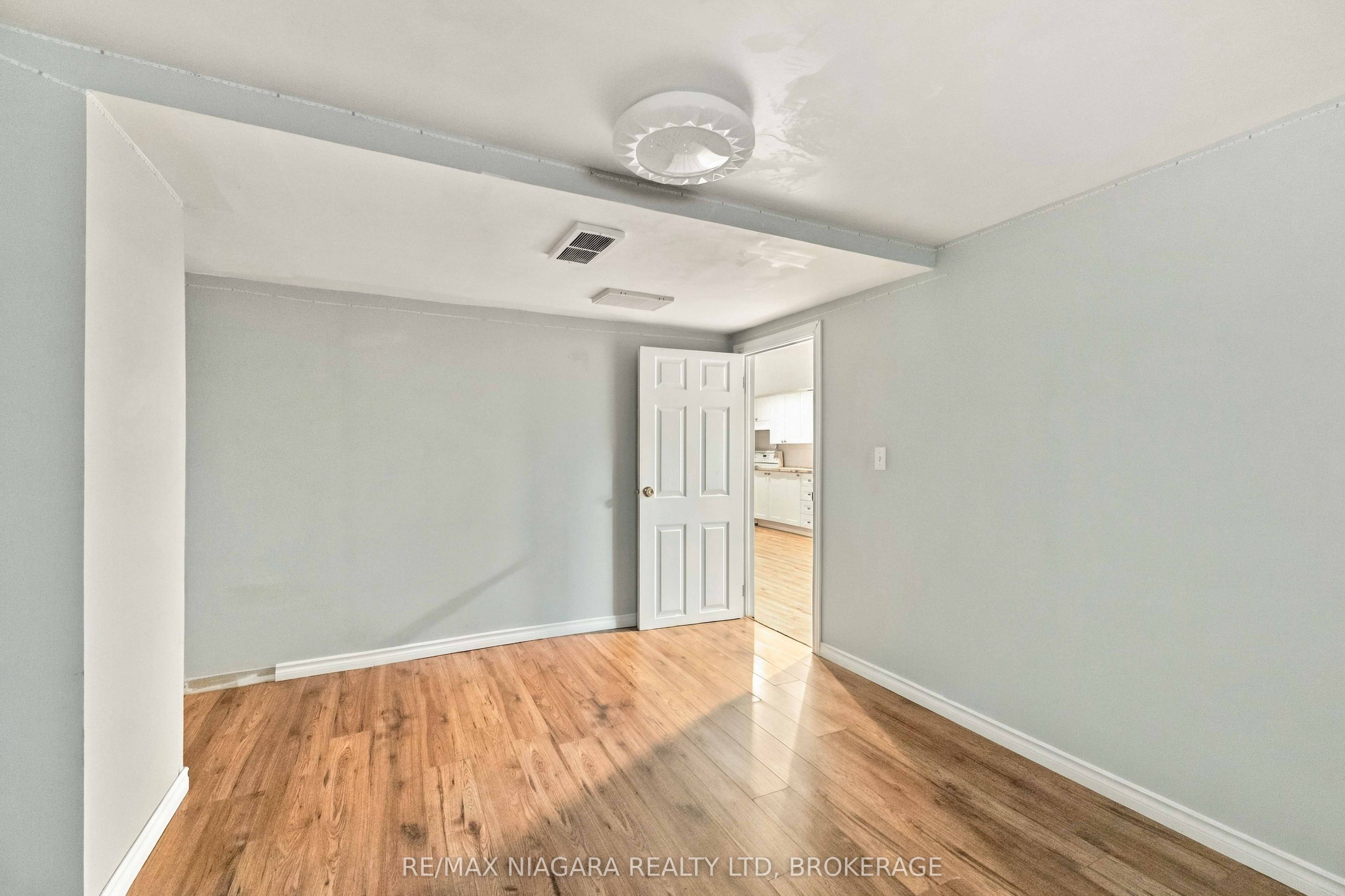 29 Glengarry Road Property Photo 25