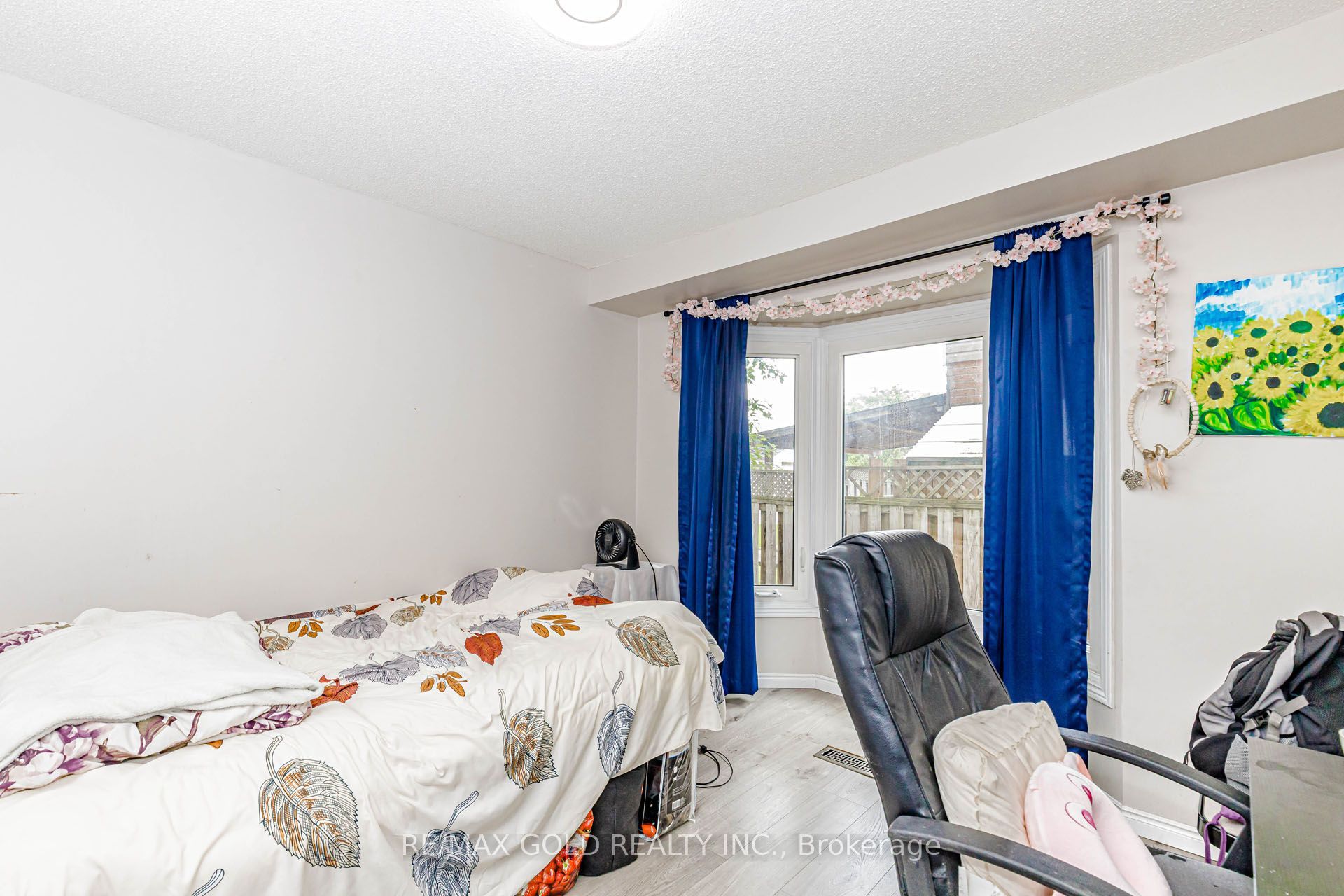 74 Parkplaza Drive S Property Photo 22