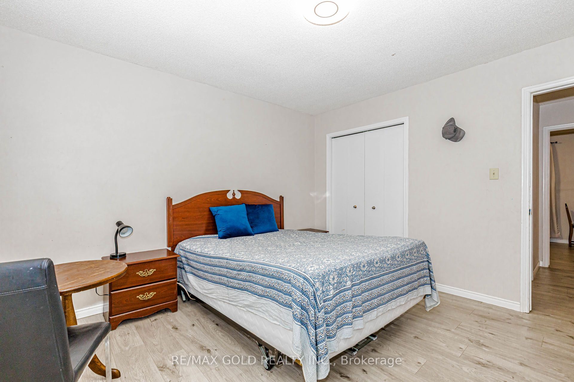 74 Parkplaza Drive S Property Photo 39