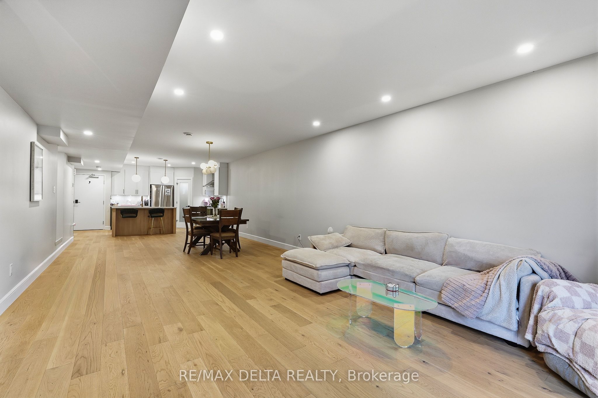 888 Chapman Street B Property Photo 11