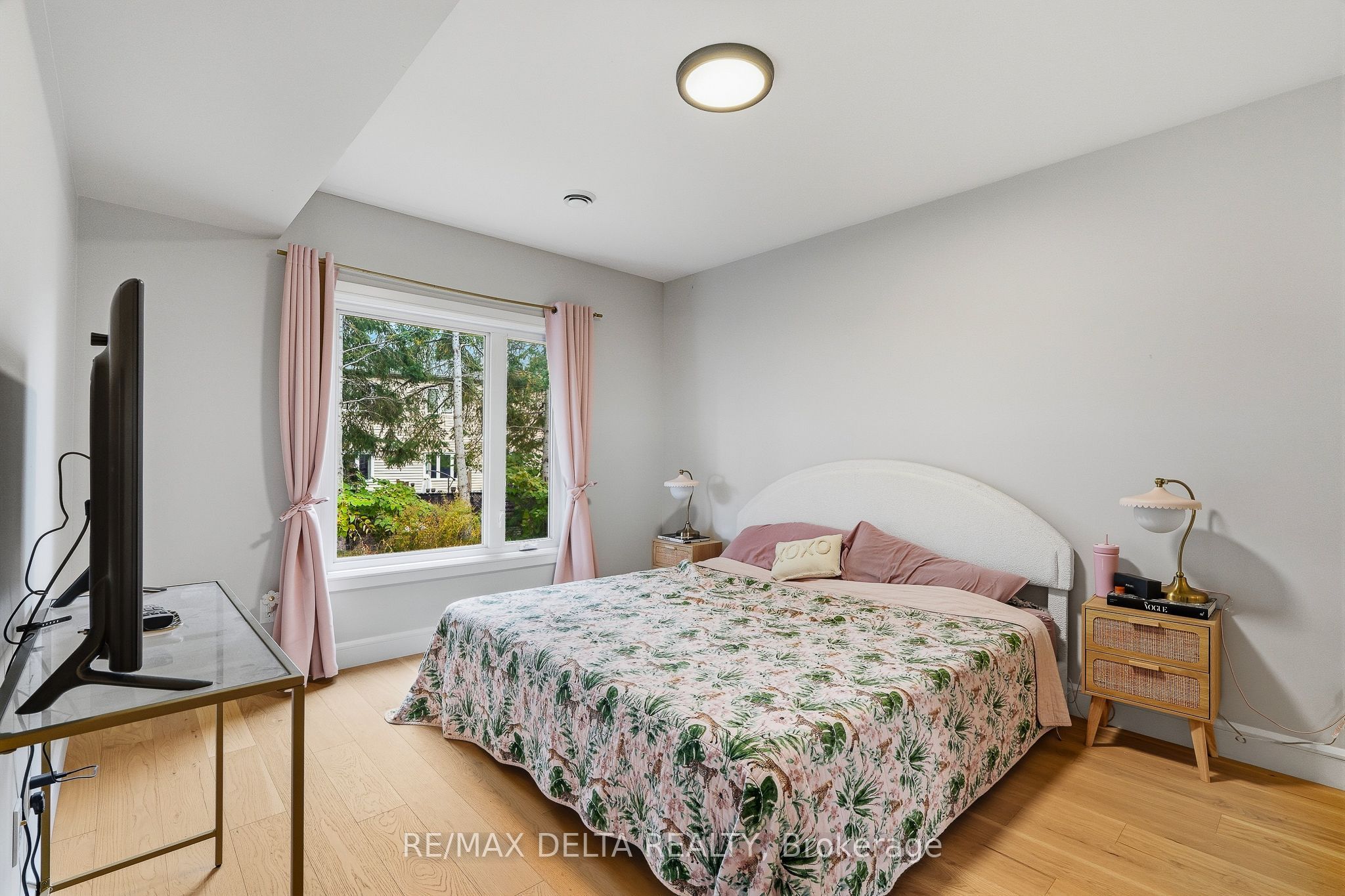 888 Chapman Street B Property Photo 14