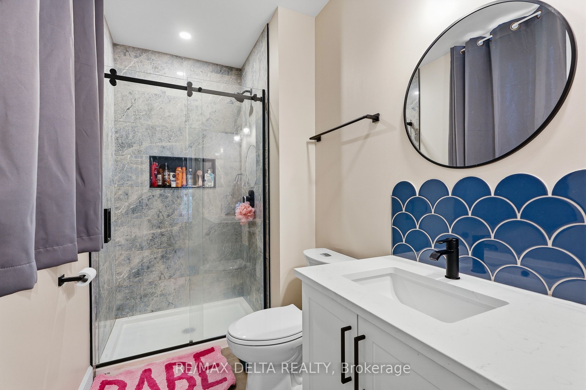 888 Chapman Street B Property Photo 16