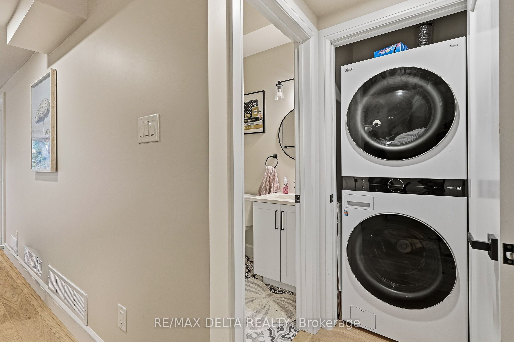 888 Chapman Street B Property Photo 17