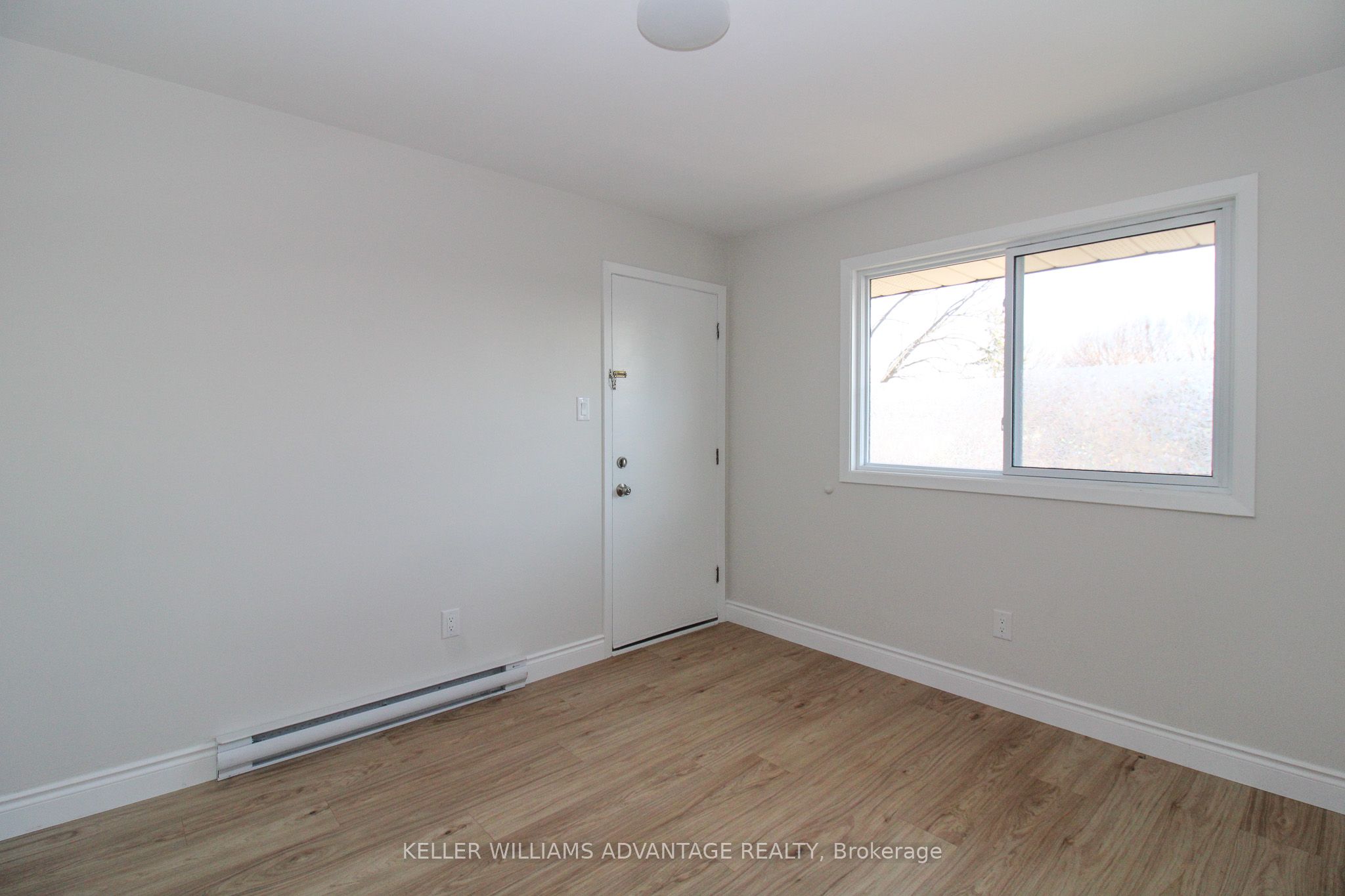 506 Sherbrooke Street Upper Property Photo 12